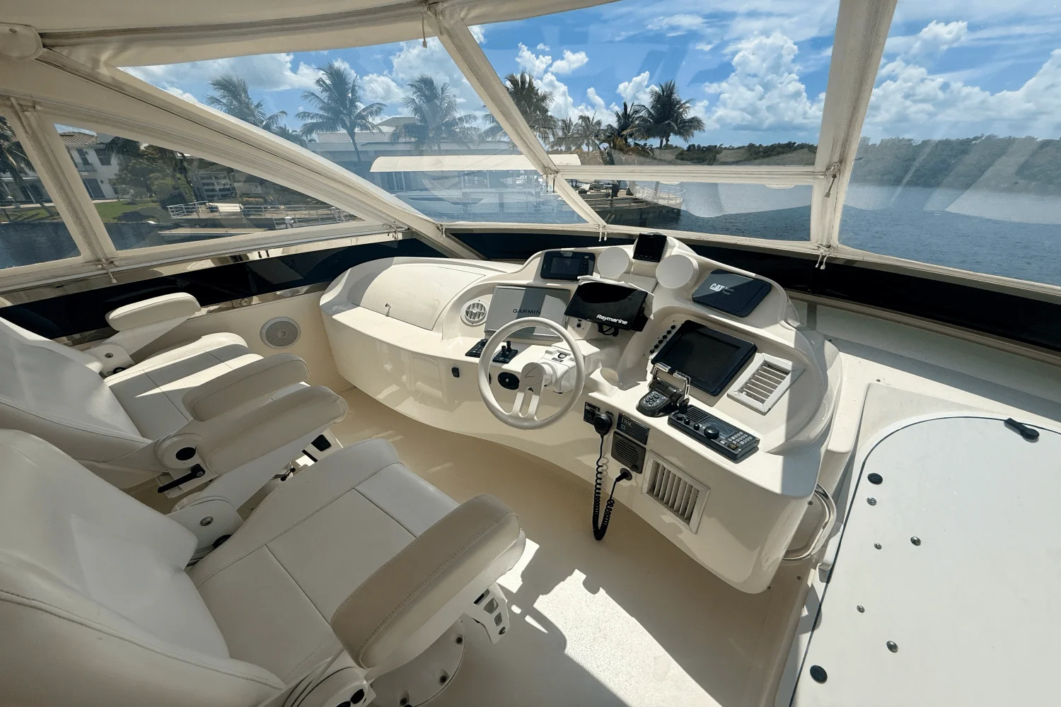 2005 Lazzara 68 FLYBRIDGE Image Thumbnail #14