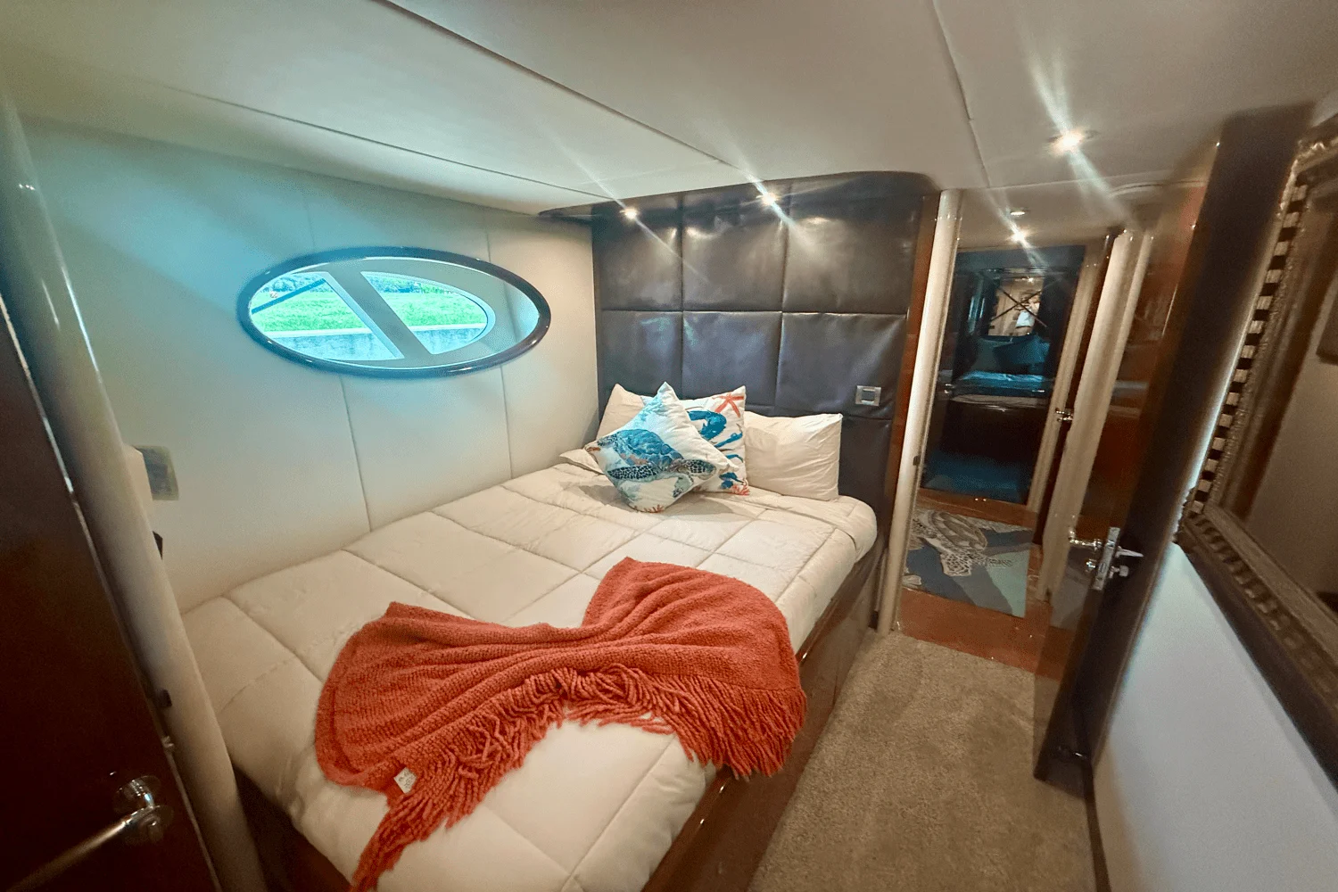 2005 Lazzara 68 FLYBRIDGE Image Thumbnail #34