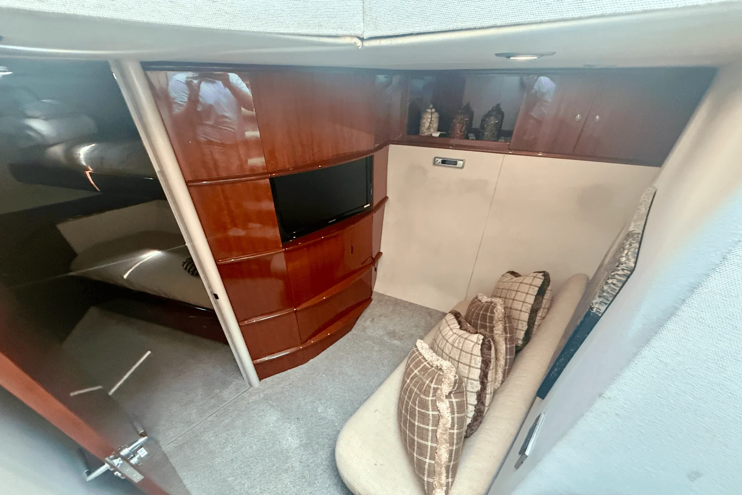 2005 Lazzara 68 FLYBRIDGE Image Thumbnail #36