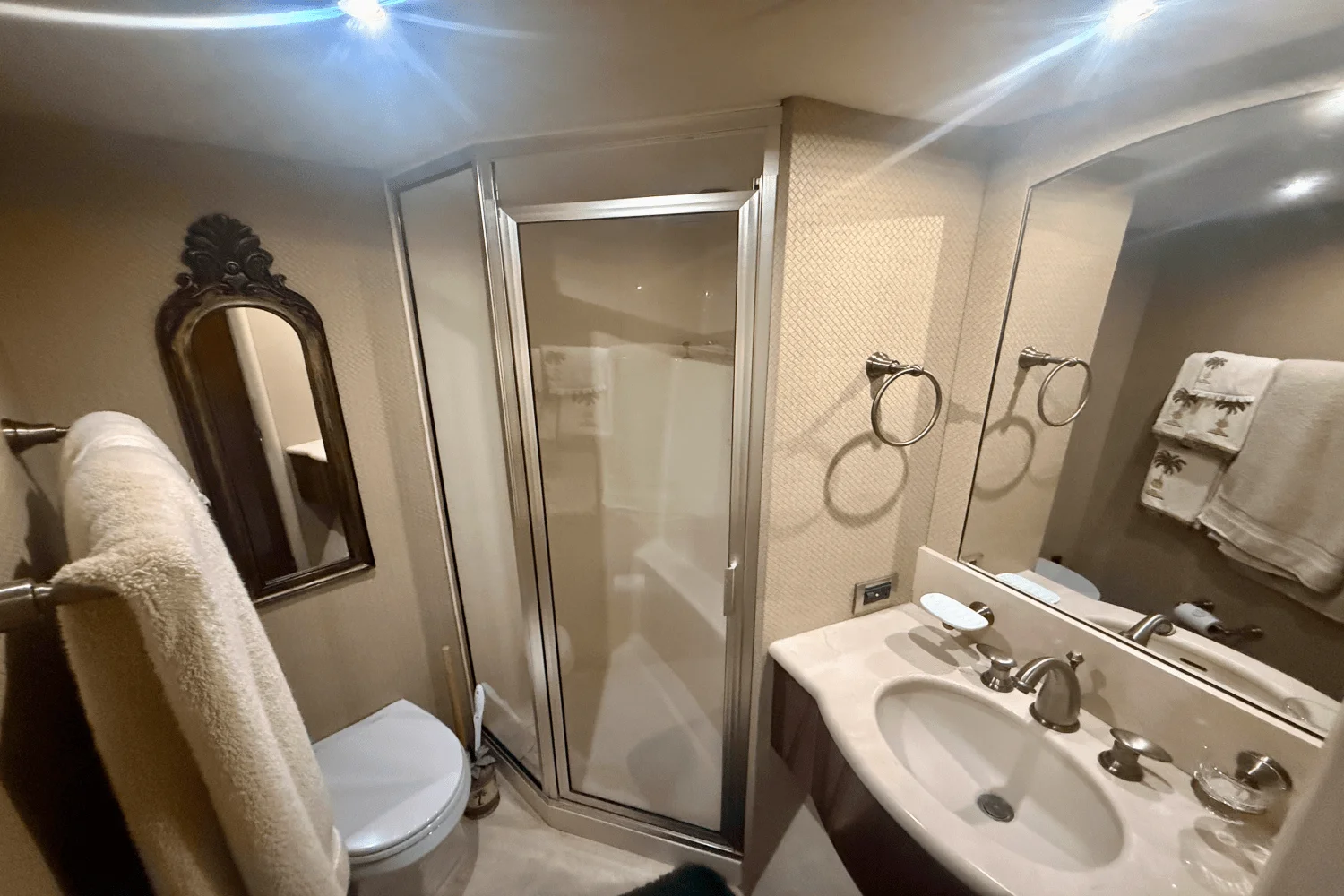 2005 Lazzara 68 FLYBRIDGE Image Thumbnail #38