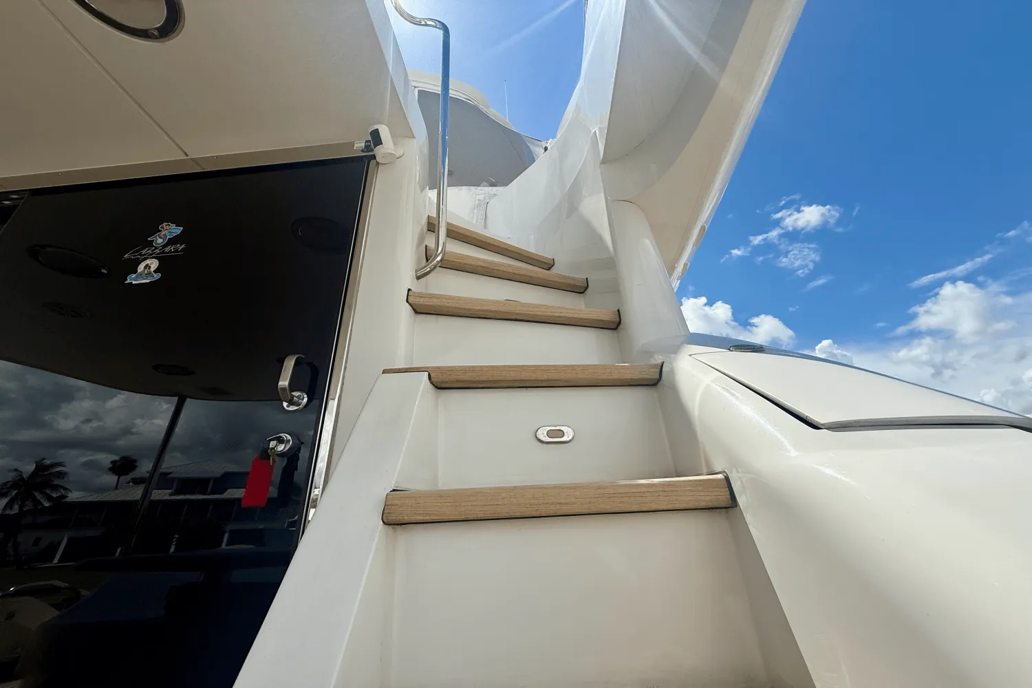 2005 Lazzara 68 FLYBRIDGE Image Thumbnail #9