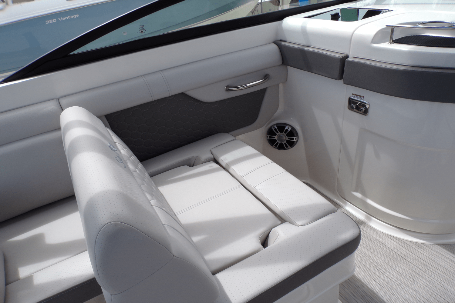 2023 Sea Ray 290 SDX-OB Image Thumbnail #26