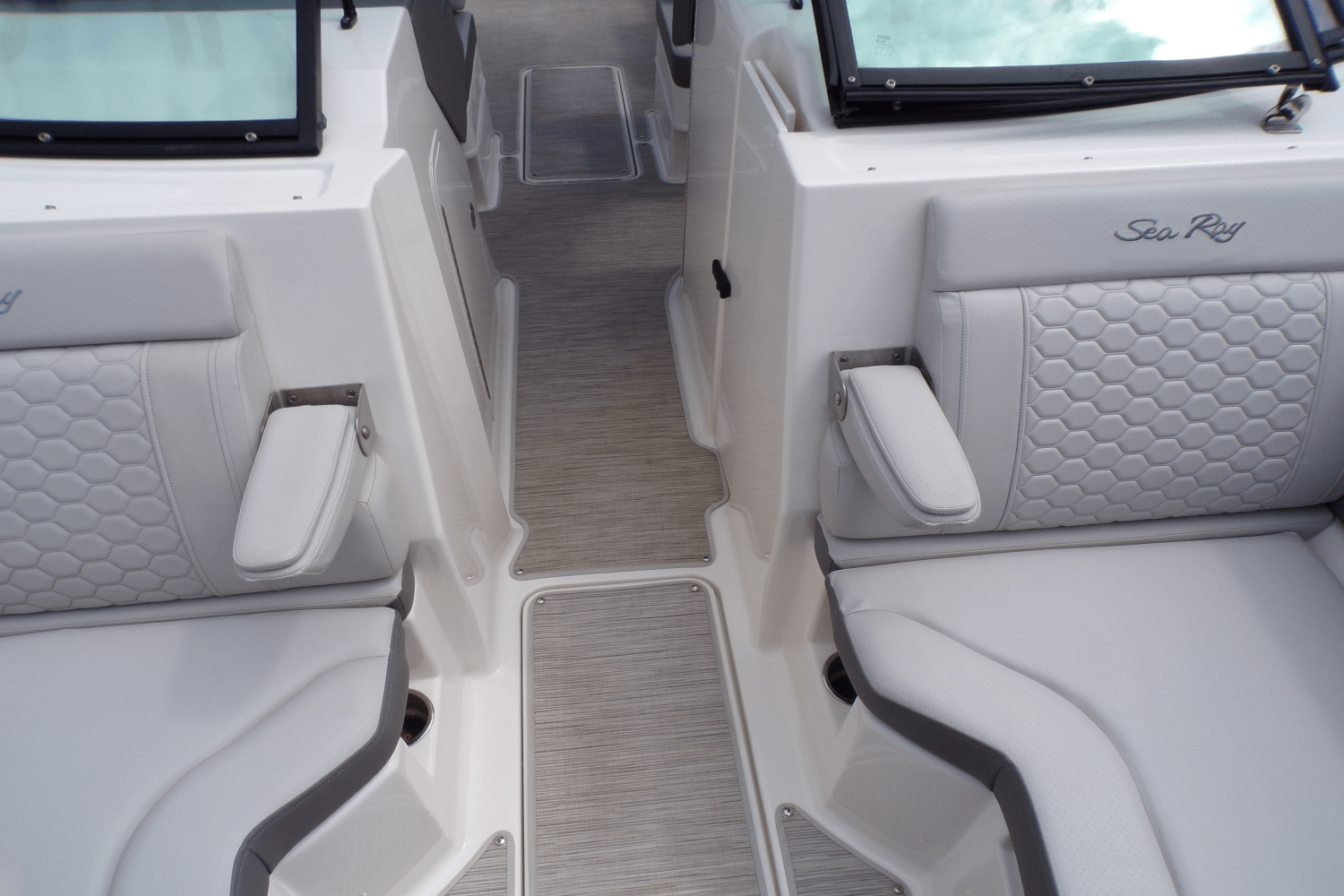 2023 Sea Ray 290 SDX-OB Image Thumbnail #23