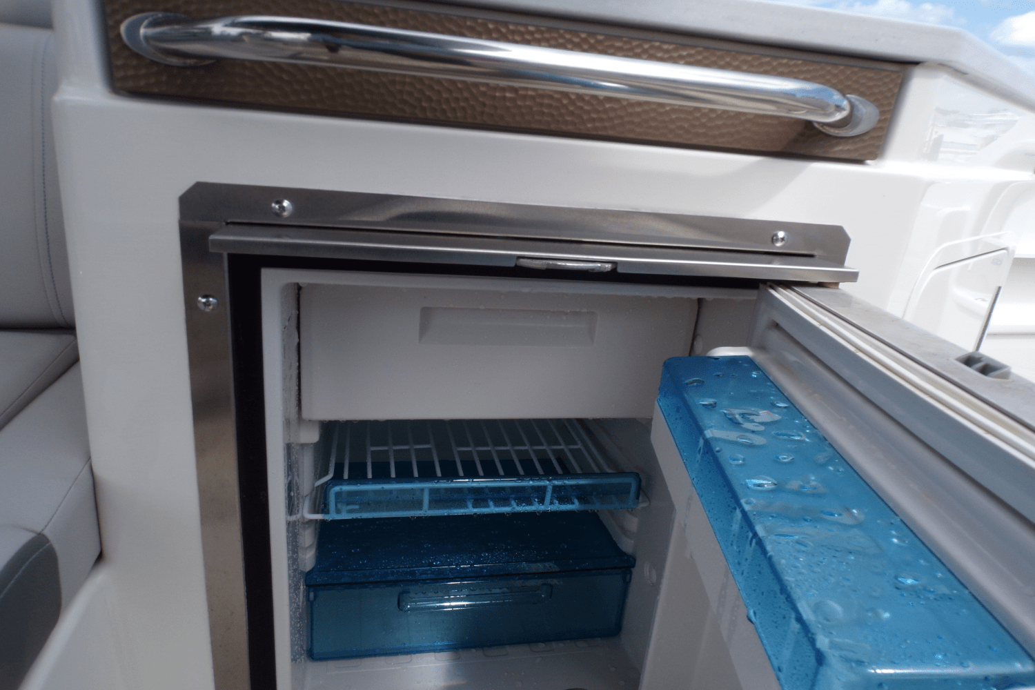 2023 Sea Ray 290 SDX-OB Image Thumbnail #48
