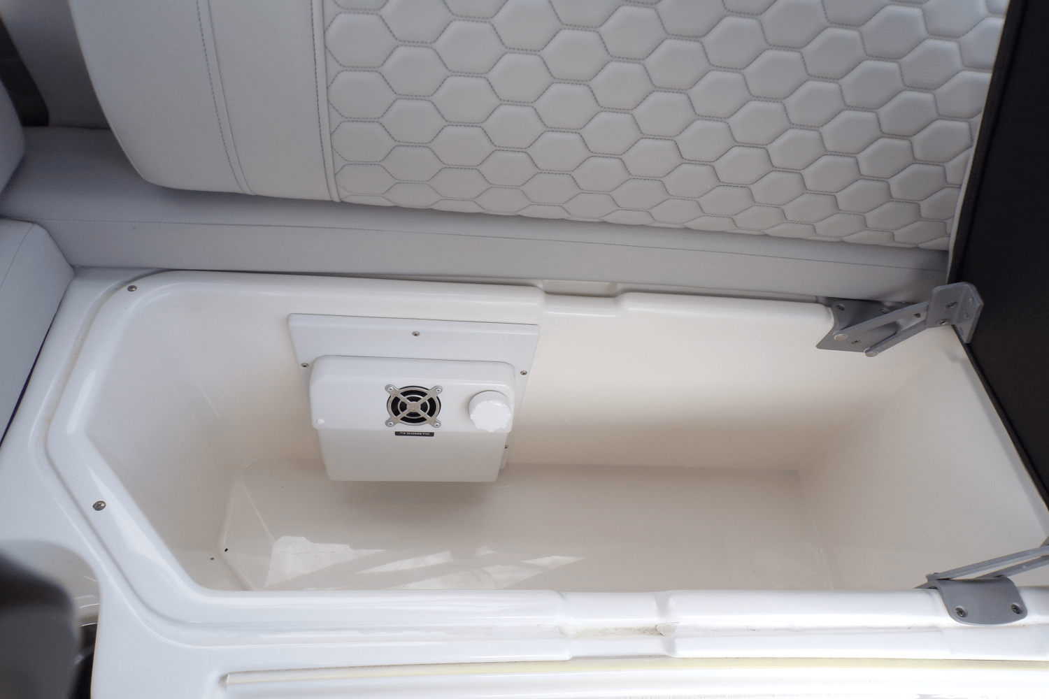 2023 Sea Ray 290 SDX-OB Image Thumbnail #33