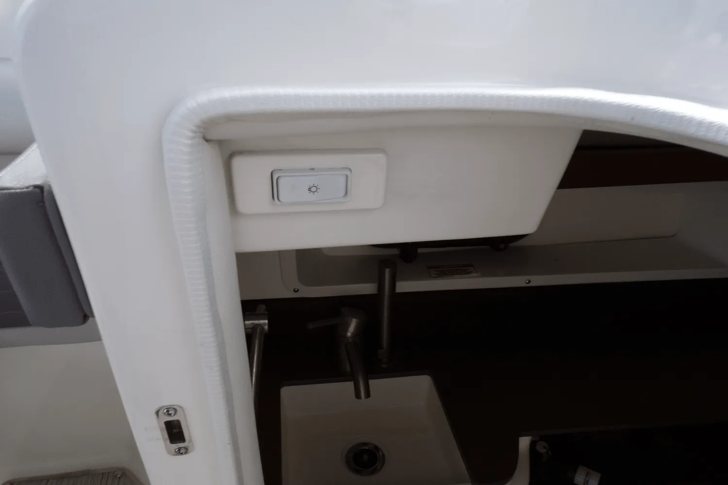2023 Sea Ray 290 SDX-OB Image Thumbnail #43