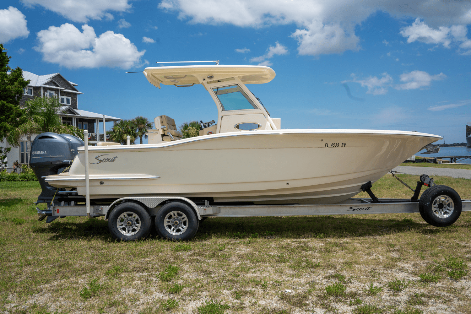 2018 Scout 255 LXF Image Thumbnail #2