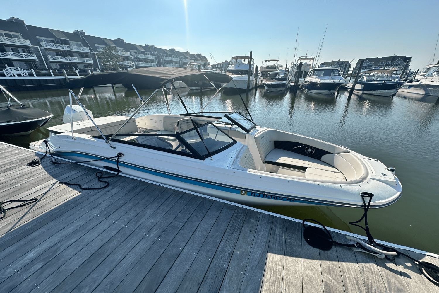 2022 Sea Ray 230 SPX-OB Image Thumbnail #9