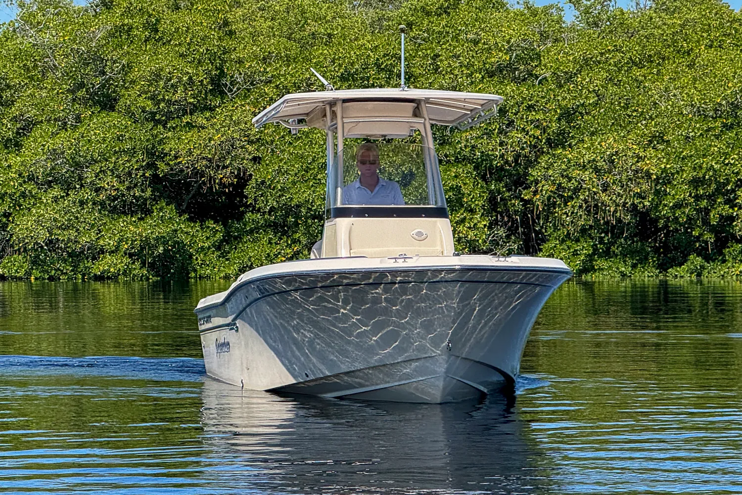 2016 Grady-White 209 FISHERMAN Image Thumbnail #3
