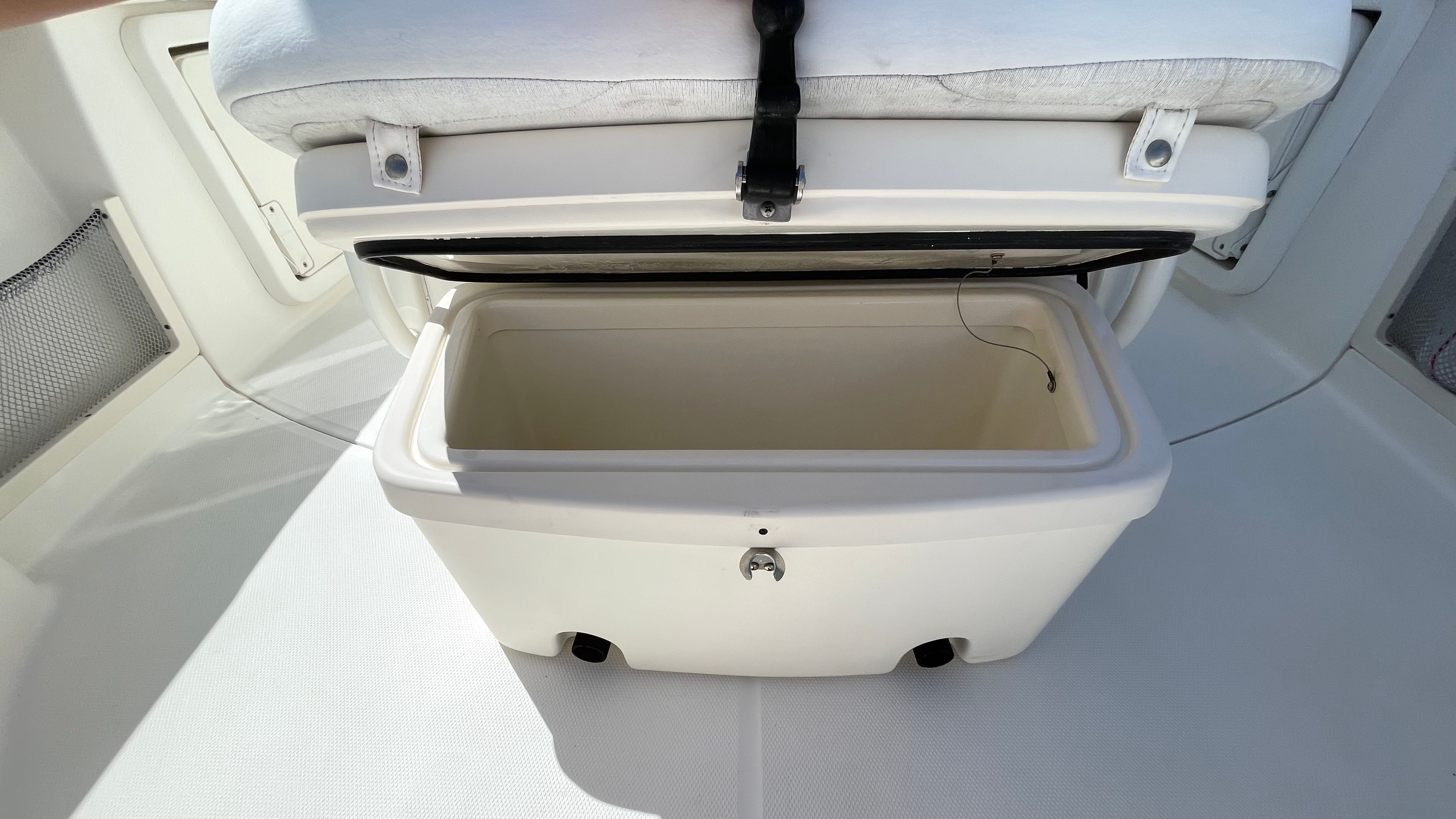 2015 Boston Whaler 280 Outrage Image Thumbnail #18