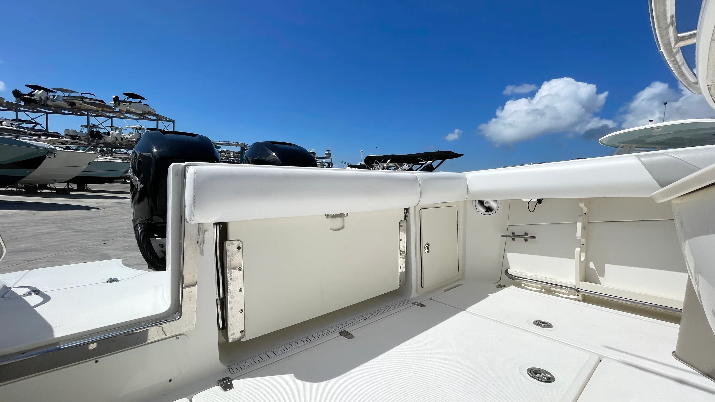 2015 Boston Whaler 280 Outrage Image Thumbnail #3