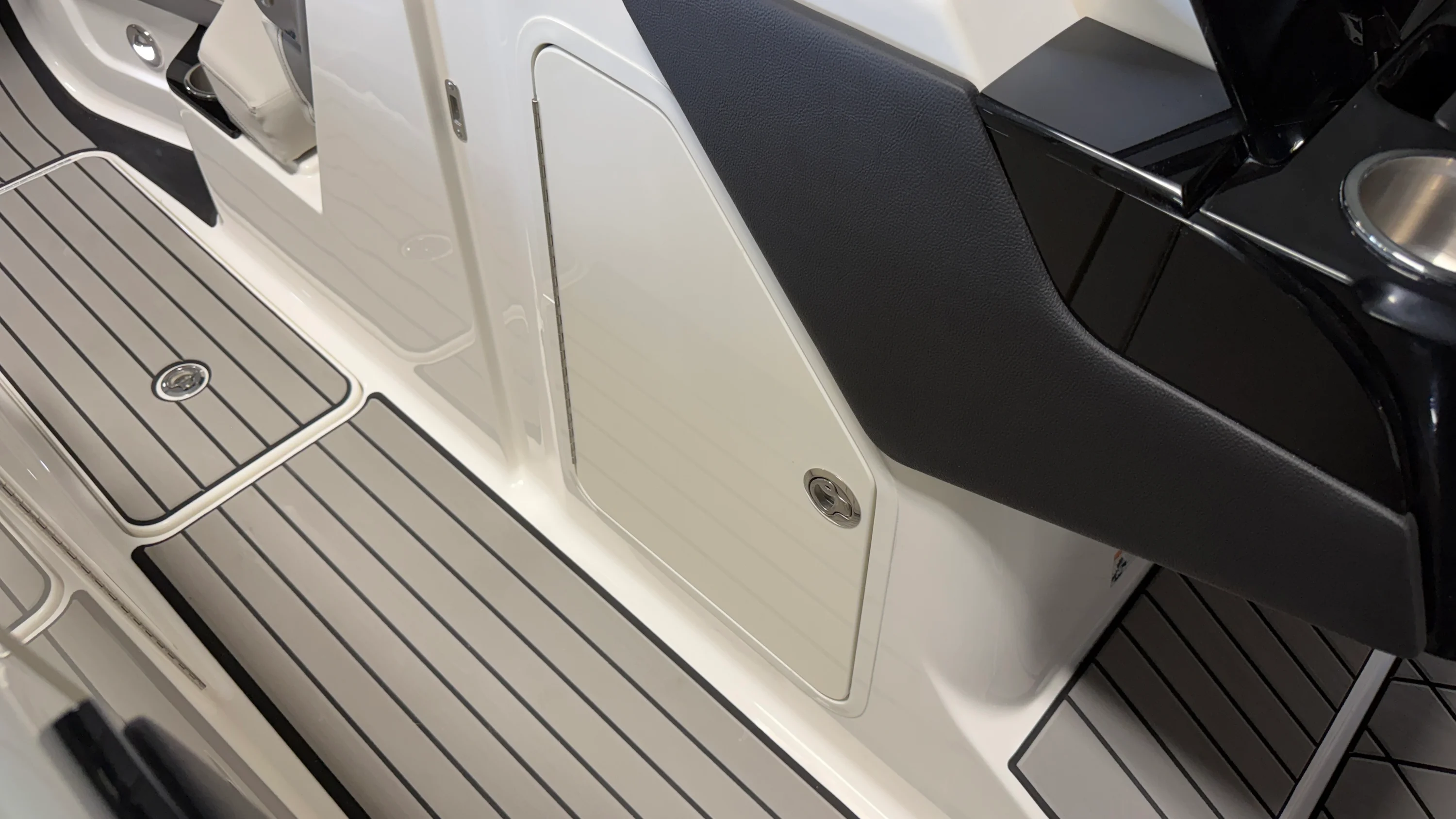 2026 Sea Ray SLX 280 Image Thumbnail #94