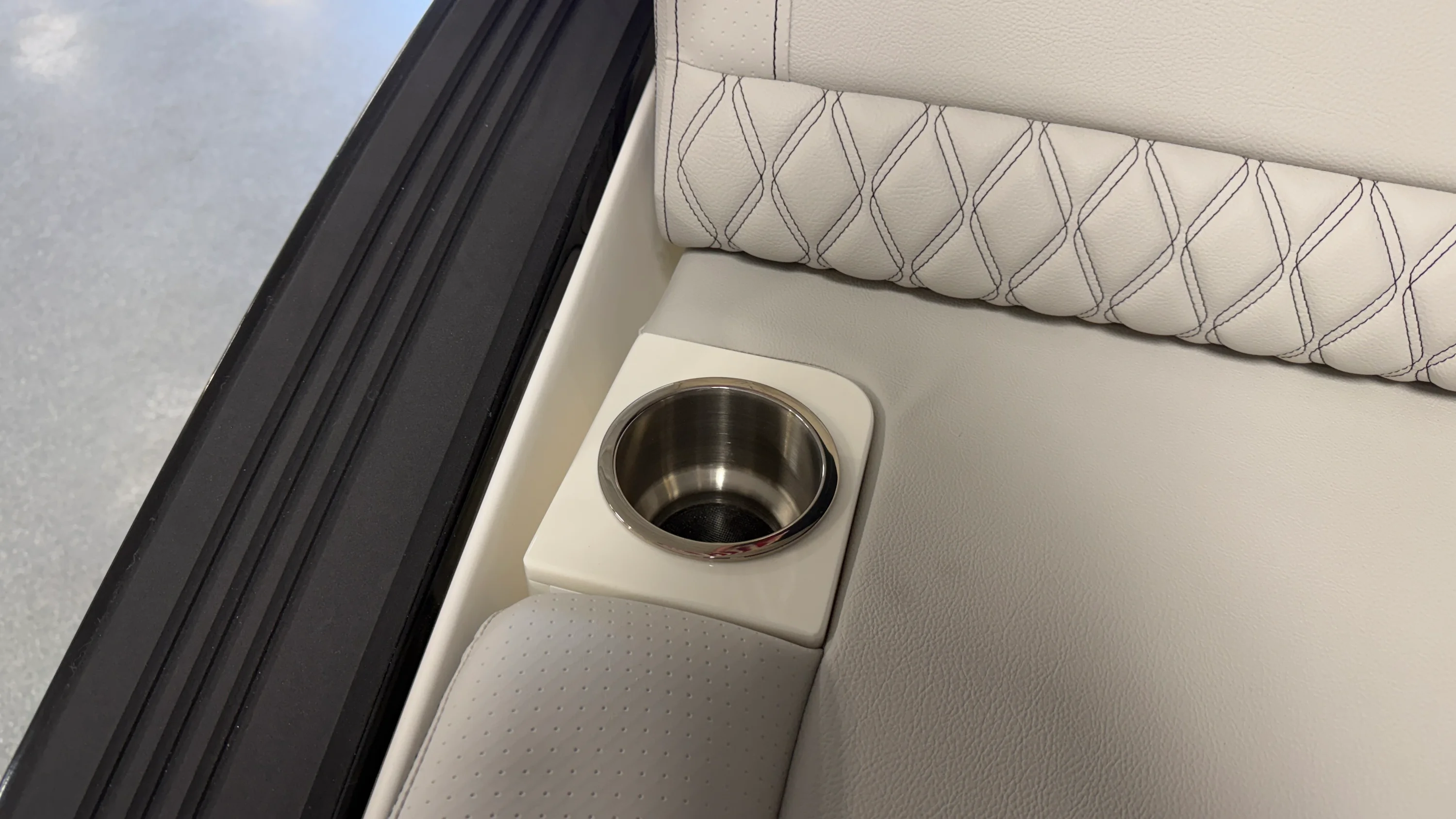 2026 Sea Ray SLX 280 Image Thumbnail #15