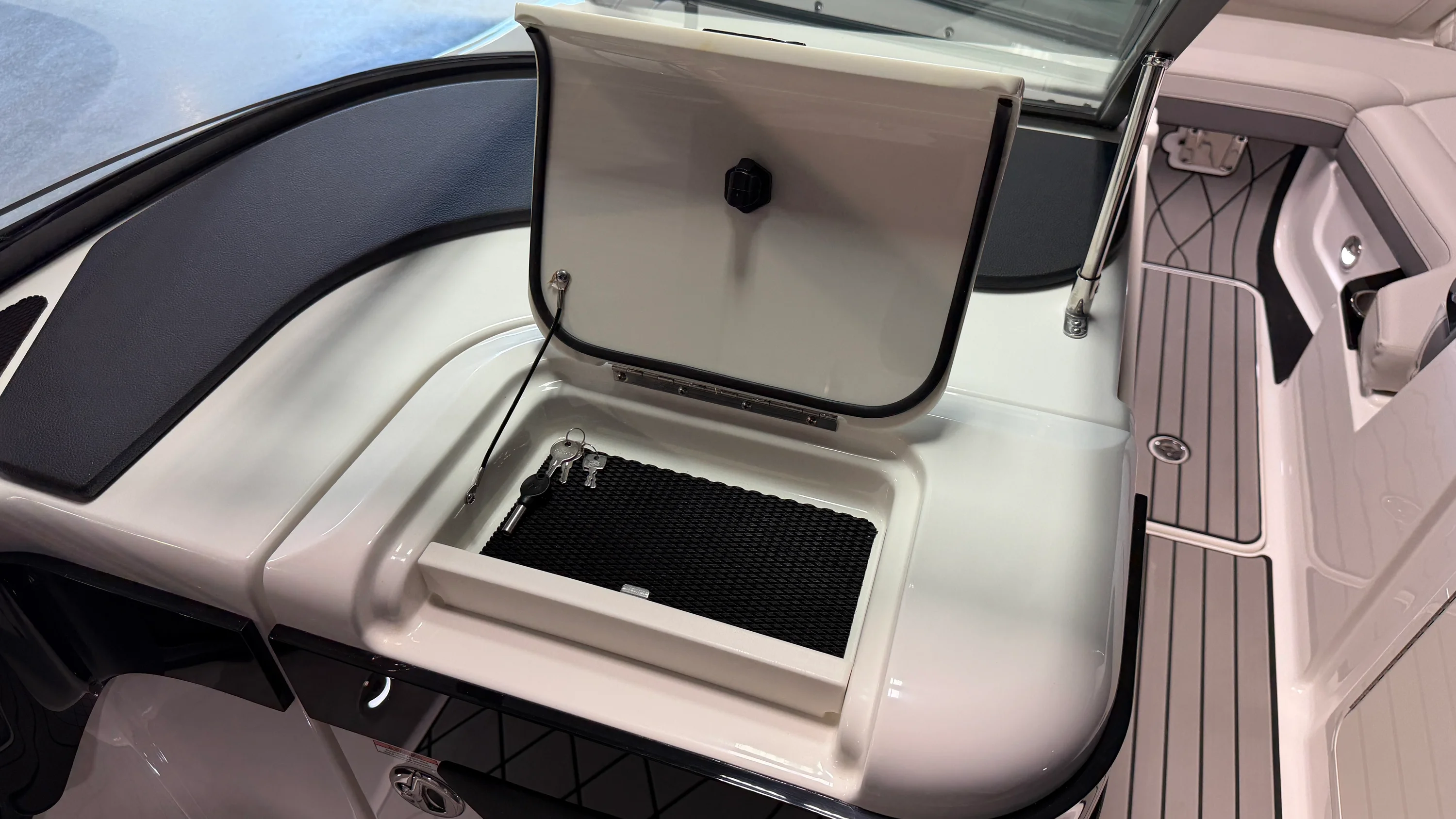 2026 Sea Ray SLX 280 Image Thumbnail #73