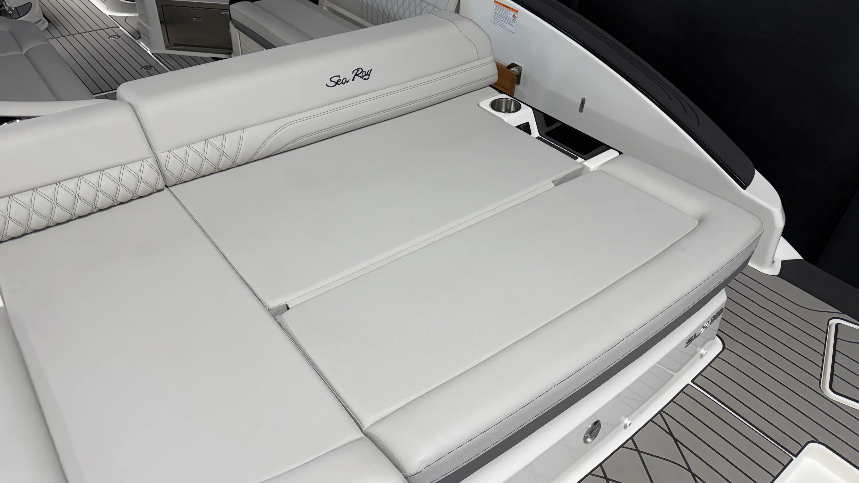 2026 Sea Ray SLX 280 Image Thumbnail #20