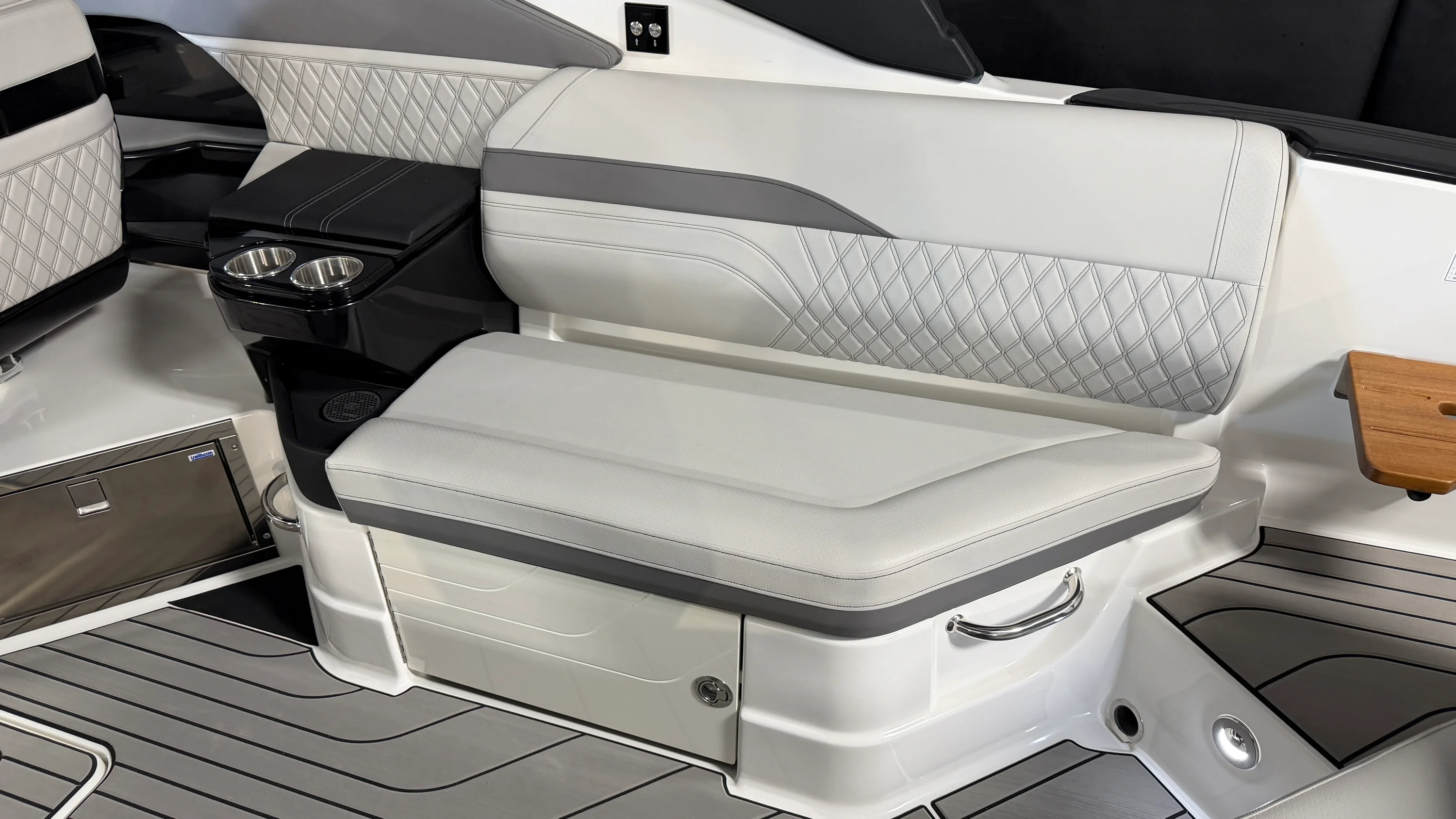 2026 Sea Ray SLX 280 Image Thumbnail #51