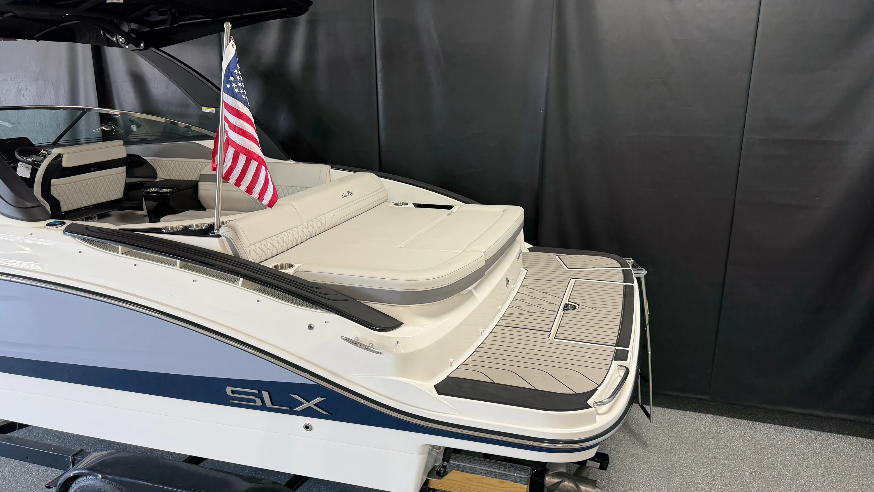 2026 Sea Ray SLX 280 Image Thumbnail #7
