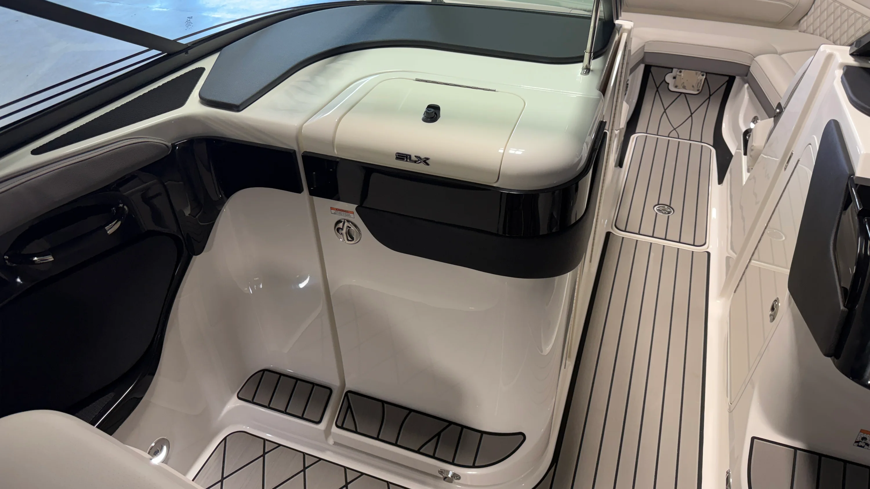 2026 Sea Ray SLX 280 Image Thumbnail #71