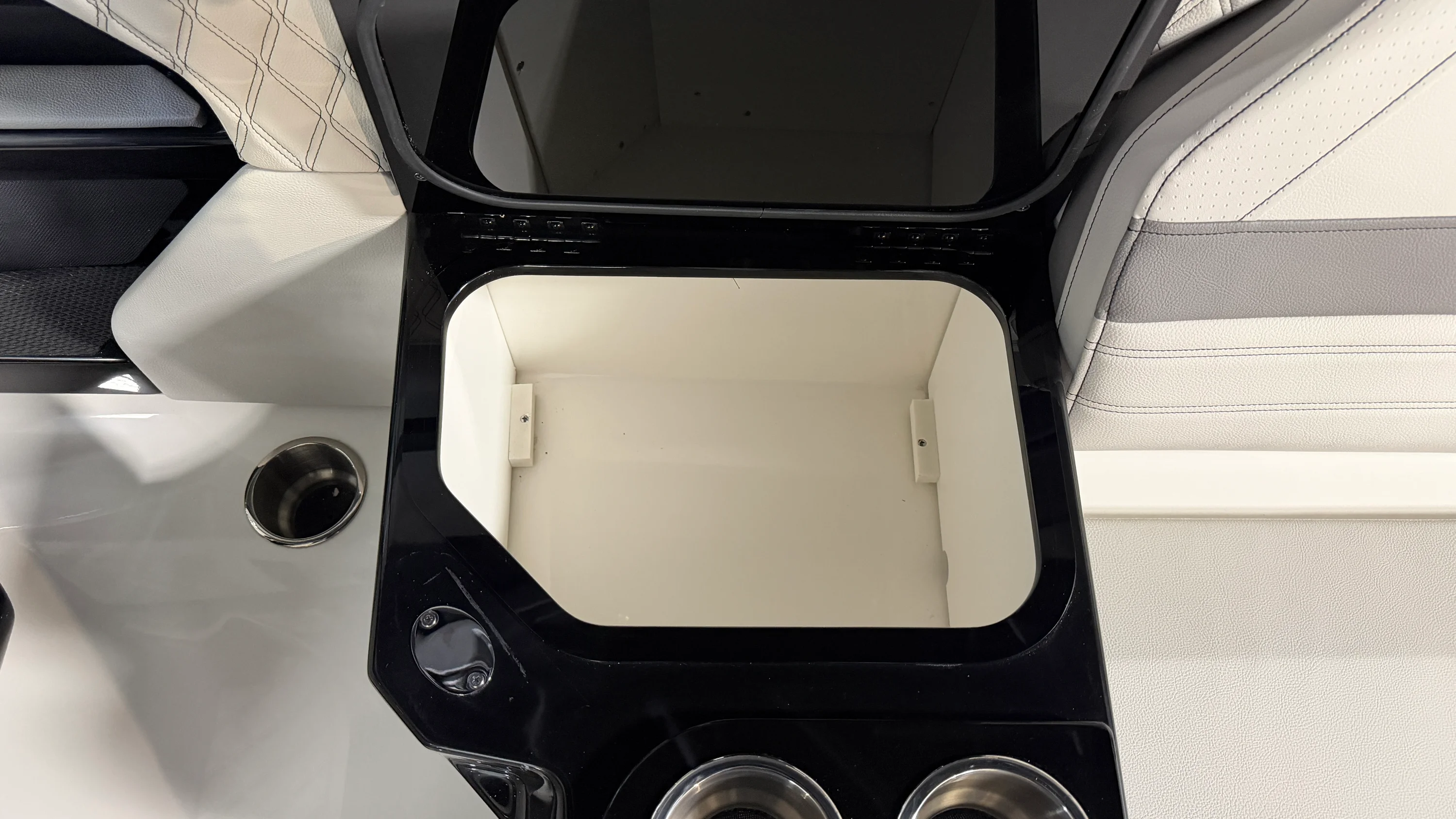 2026 Sea Ray SLX 280 Image Thumbnail #59