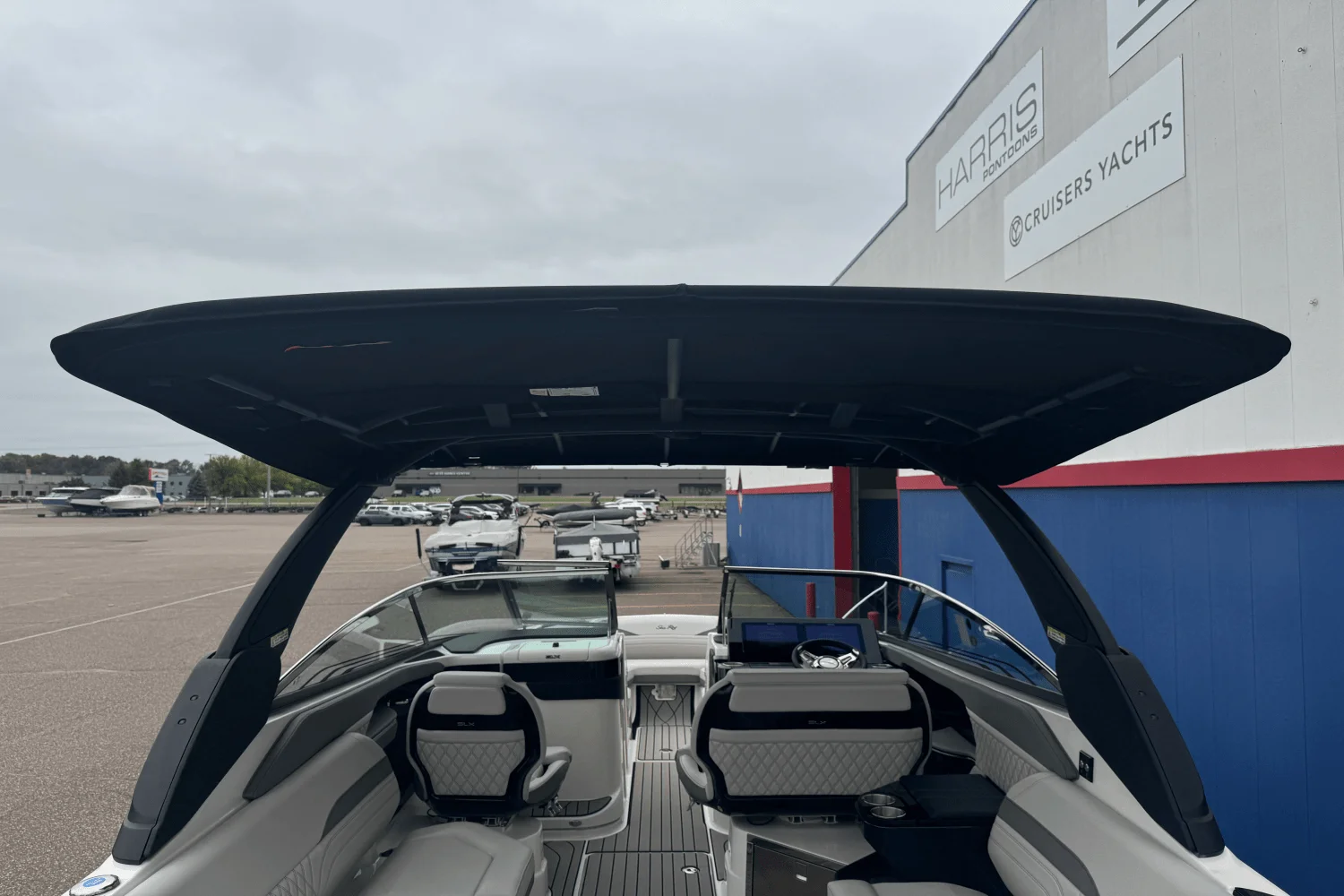 2026 Sea Ray SLX 280 Image Thumbnail #17