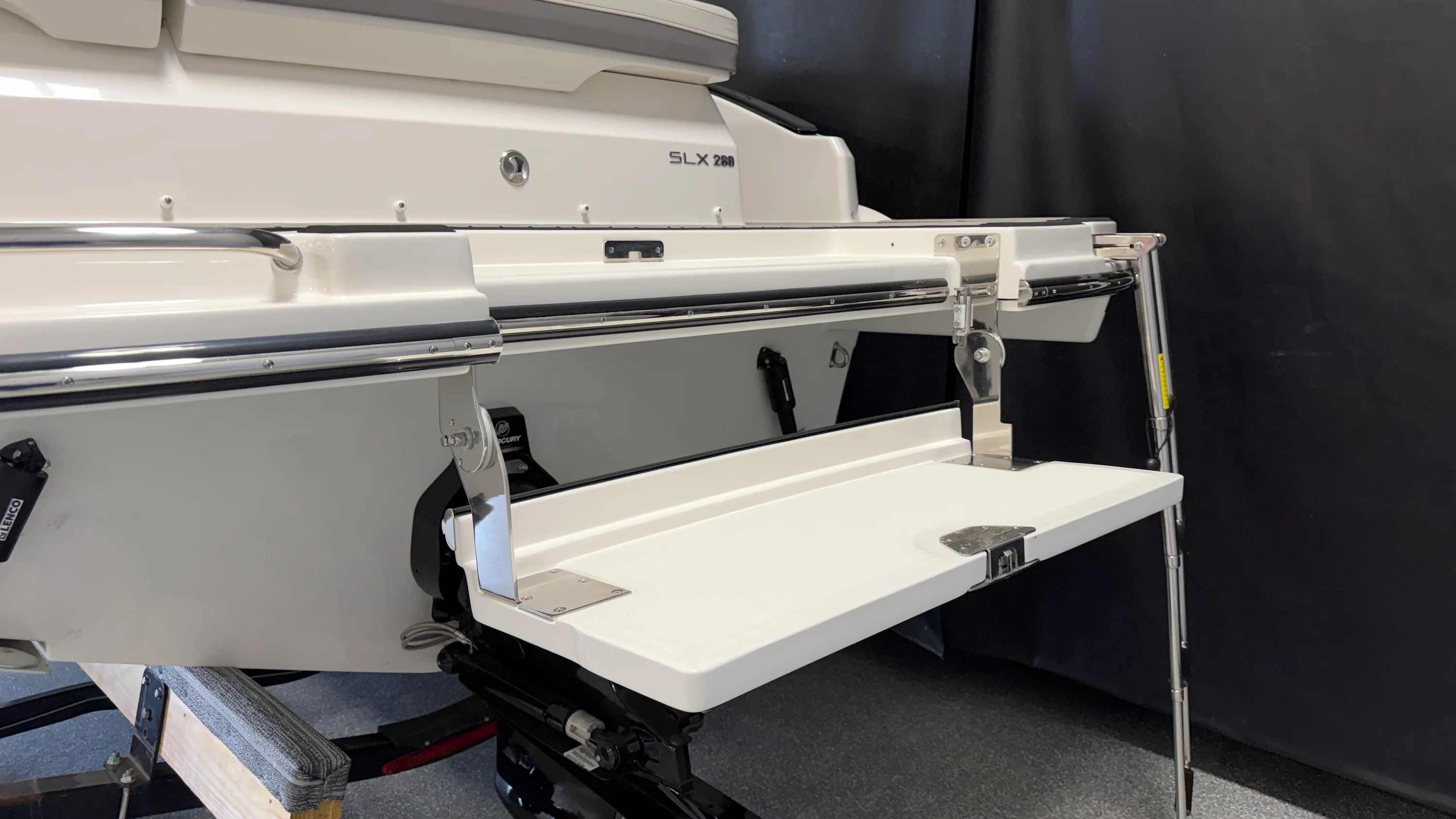 2026 Sea Ray SLX 280 Image Thumbnail #11
