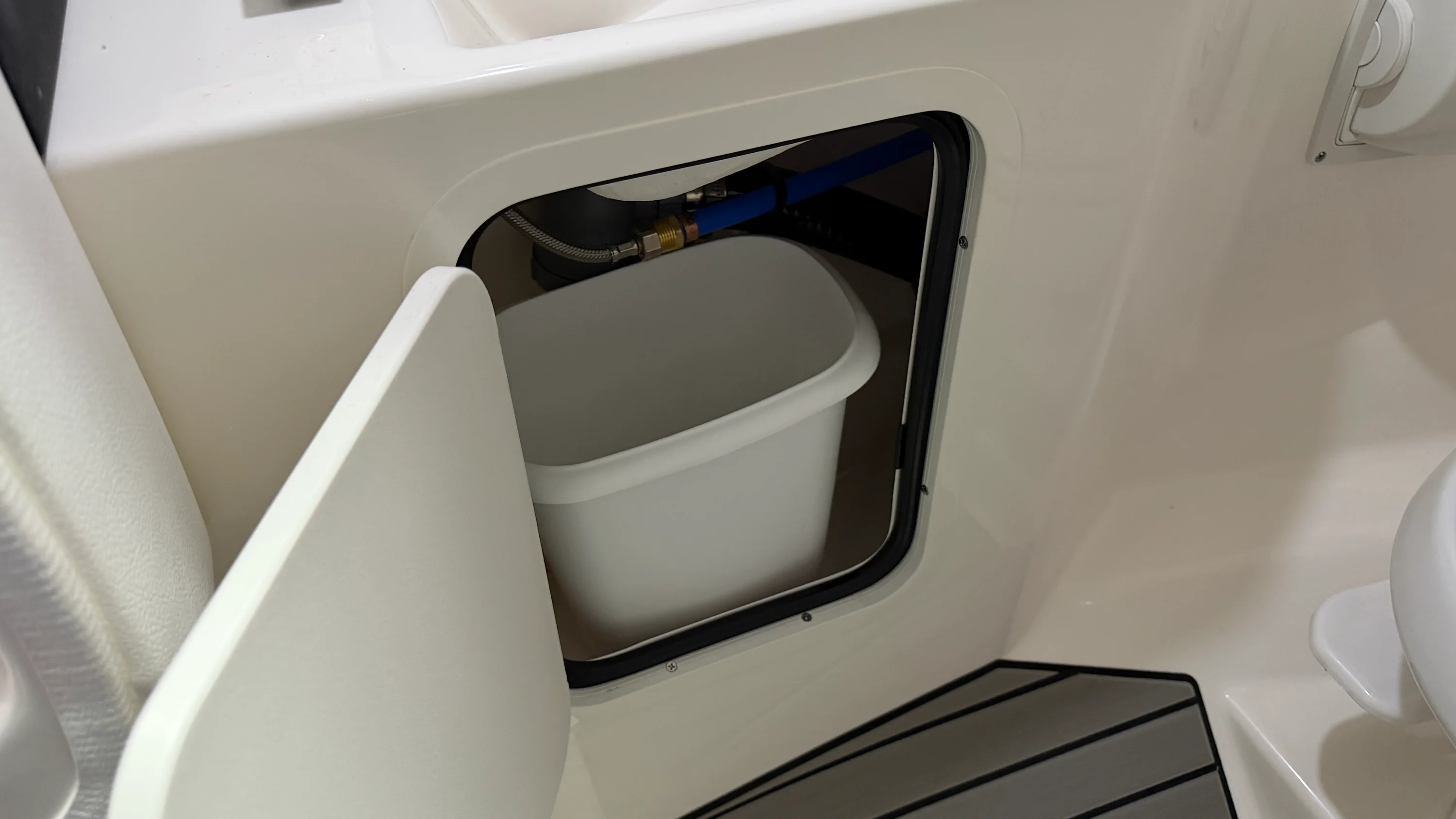 2026 Sea Ray SLX 280 Image Thumbnail #77