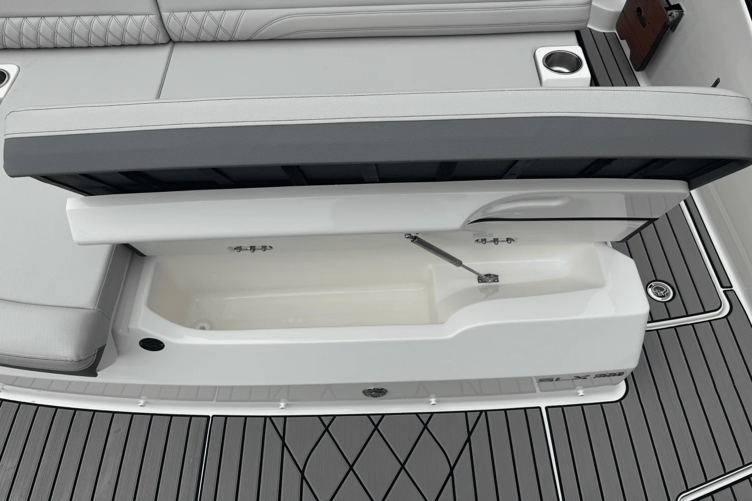 2026 Sea Ray SLX 280 Image Thumbnail #11