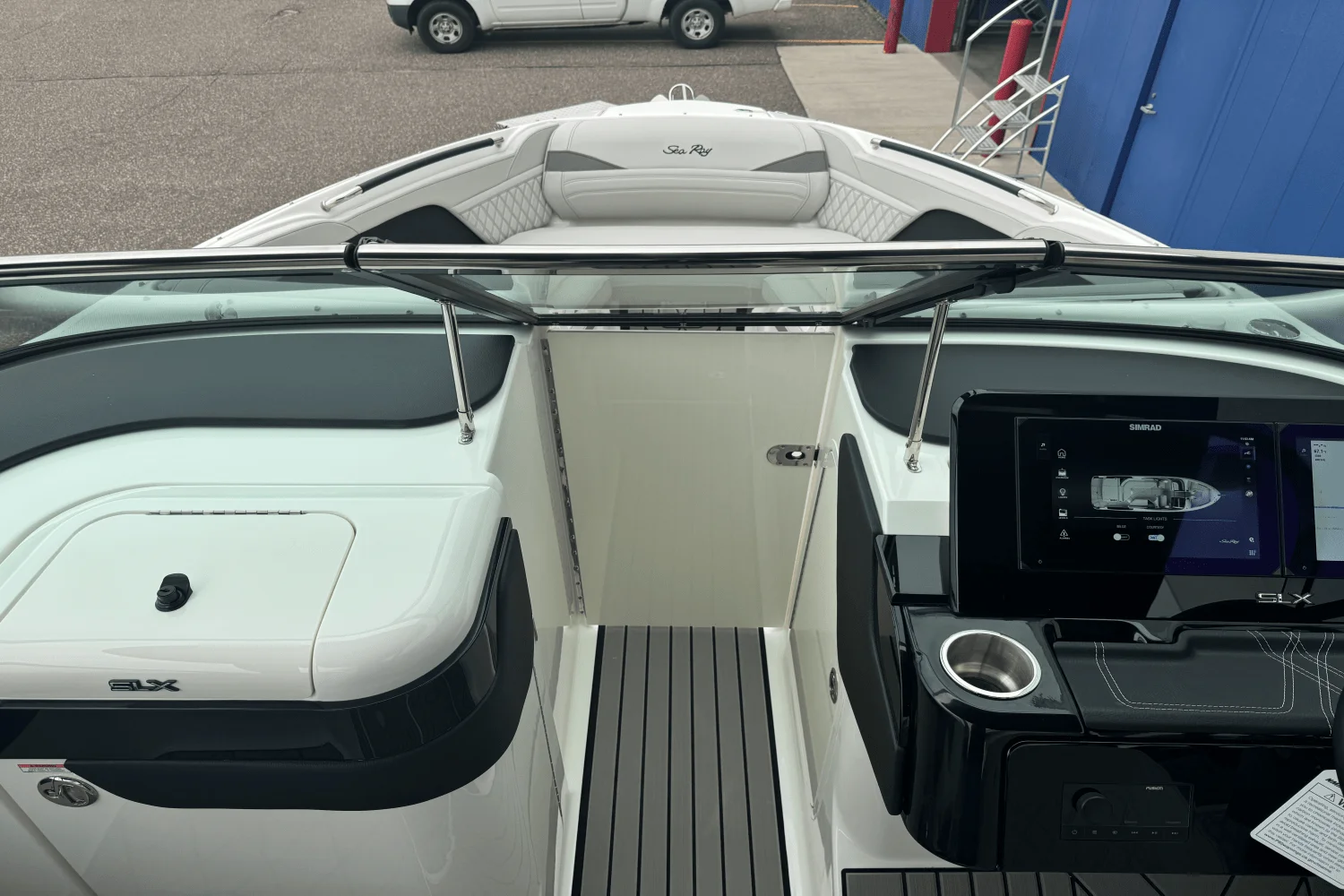 2026 Sea Ray SLX 280 Image Thumbnail #52