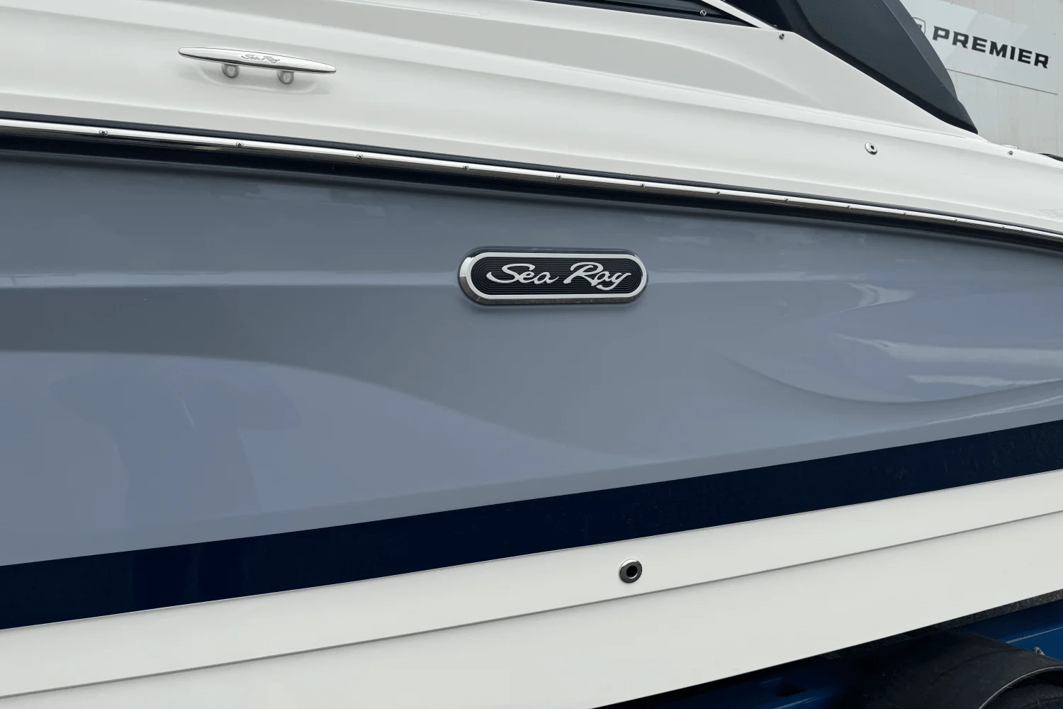 2026 Sea Ray SLX 280 Image Thumbnail #3