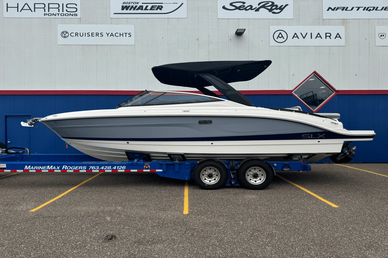 2026 Sea Ray SLX 280 Image Thumbnail #2