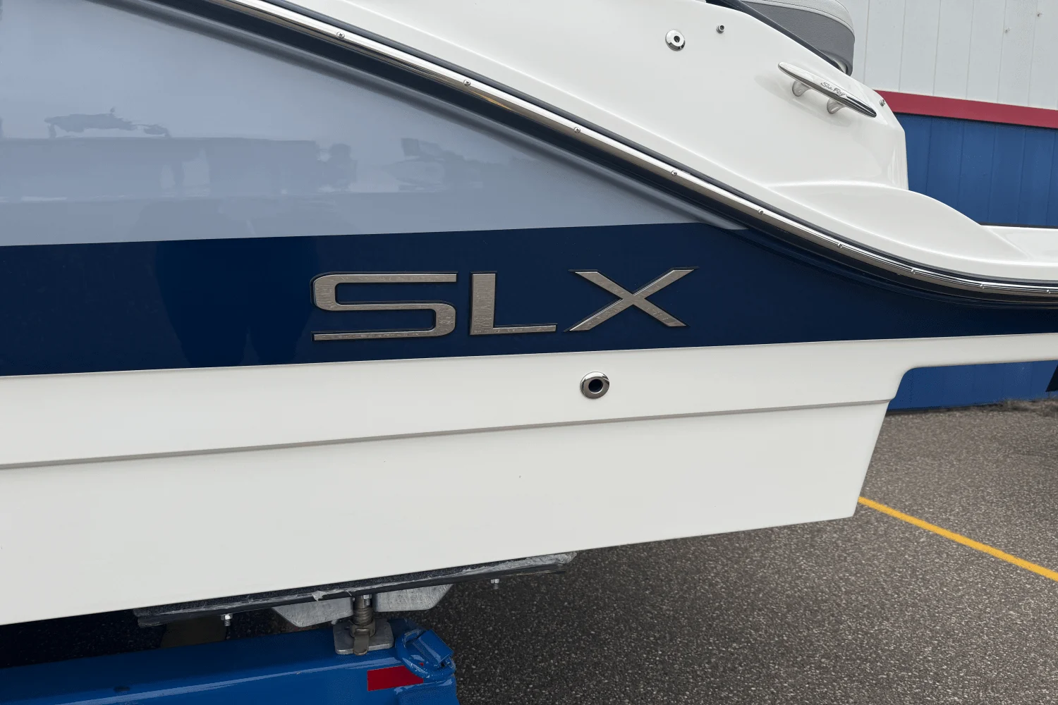 2026 Sea Ray SLX 280 Image Thumbnail #4