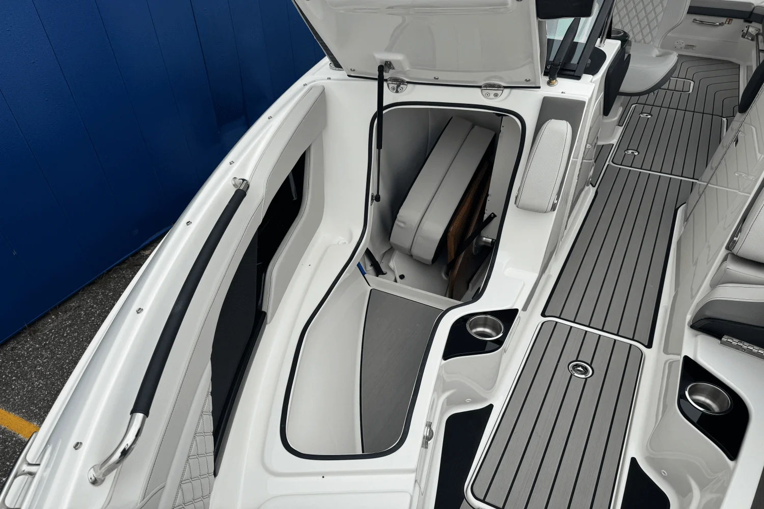 2026 Sea Ray SLX 280 Image Thumbnail #59