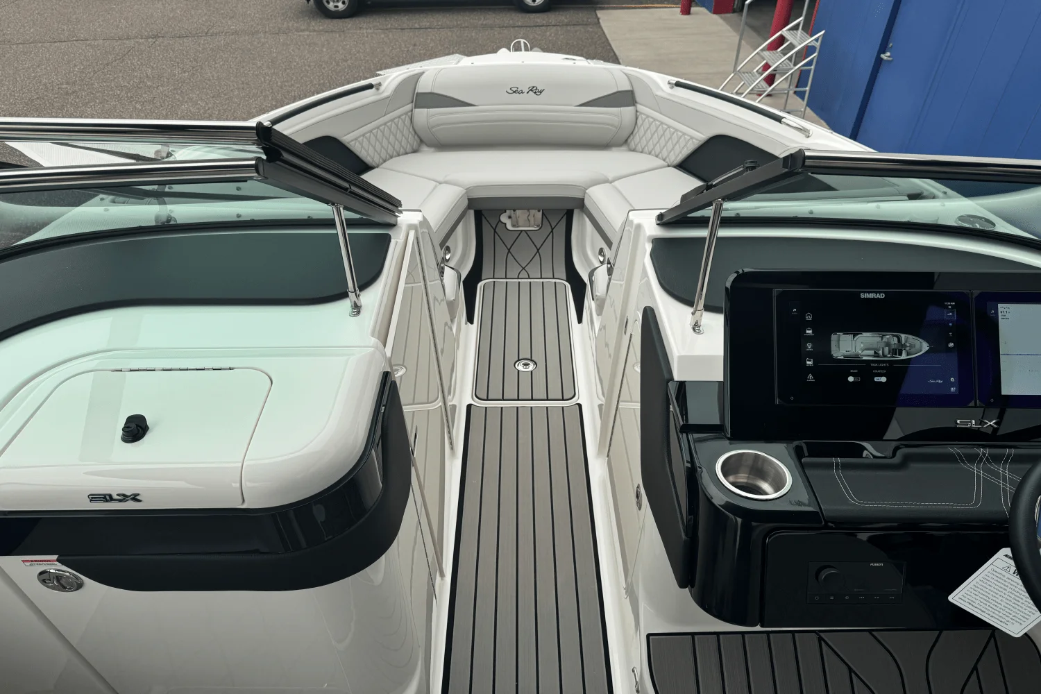 2026 Sea Ray SLX 280 Image Thumbnail #51