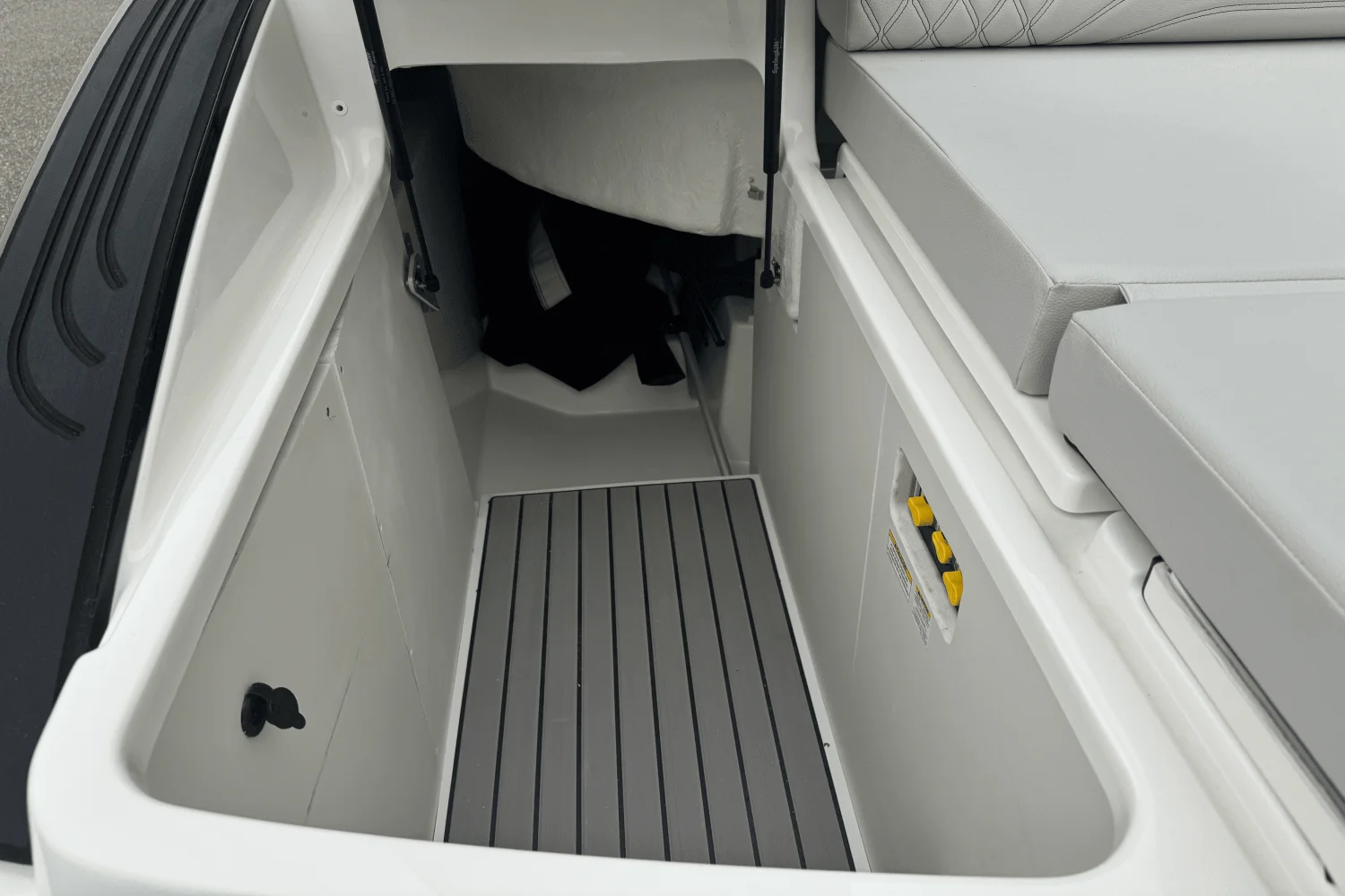 2026 Sea Ray SLX 280 Image Thumbnail #10