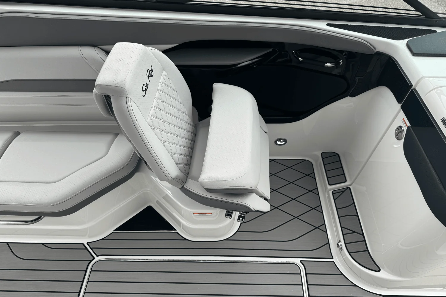 2026 Sea Ray SLX 280 Image Thumbnail #36