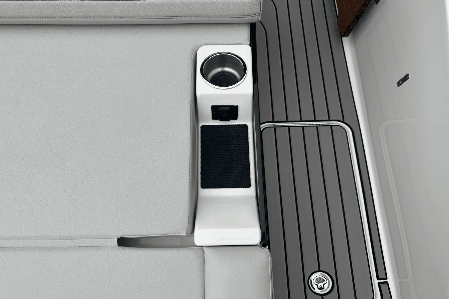 2026 Sea Ray SLX 280 Image Thumbnail #12