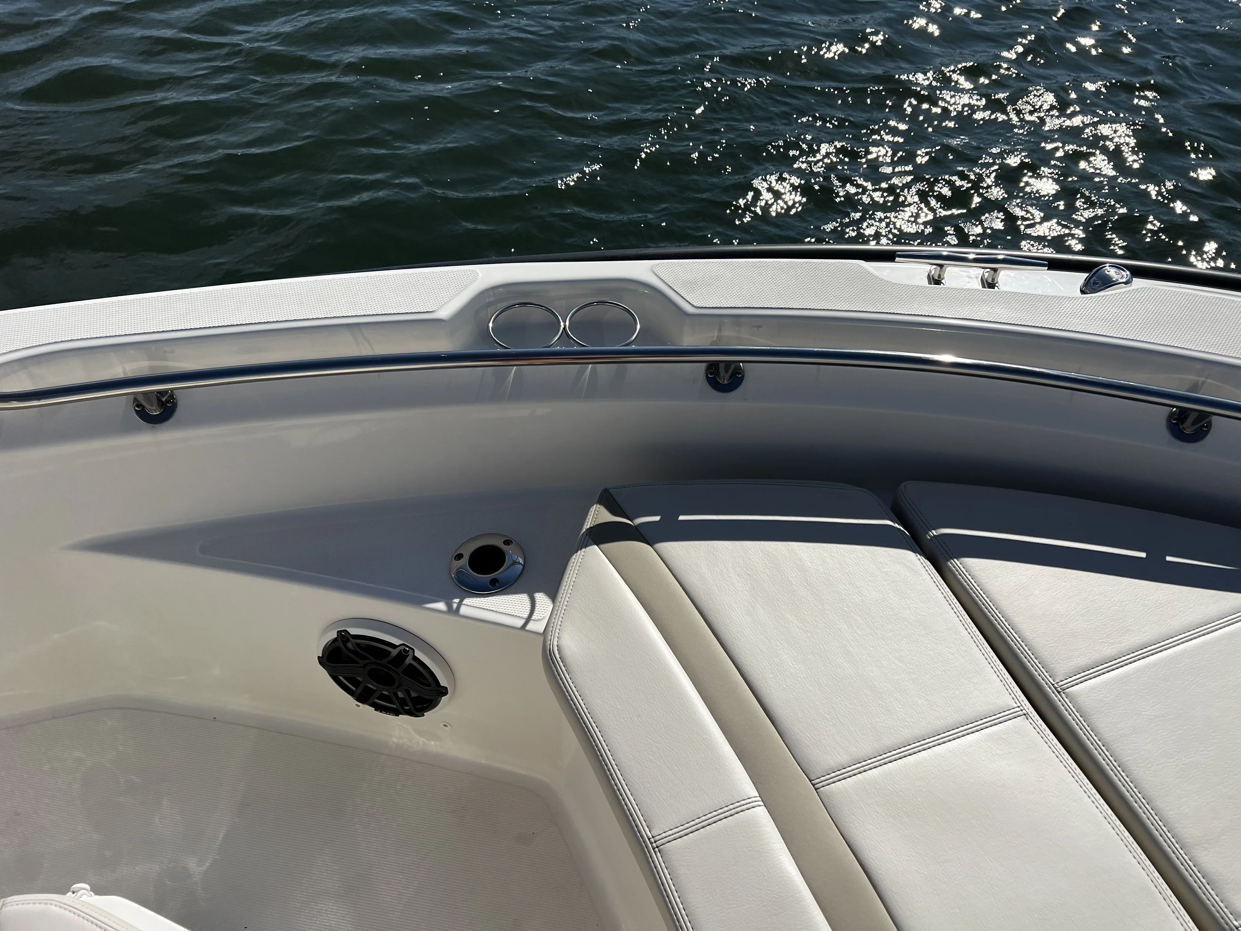 2025 Boston Whaler 220 Dauntless Image Thumbnail #26