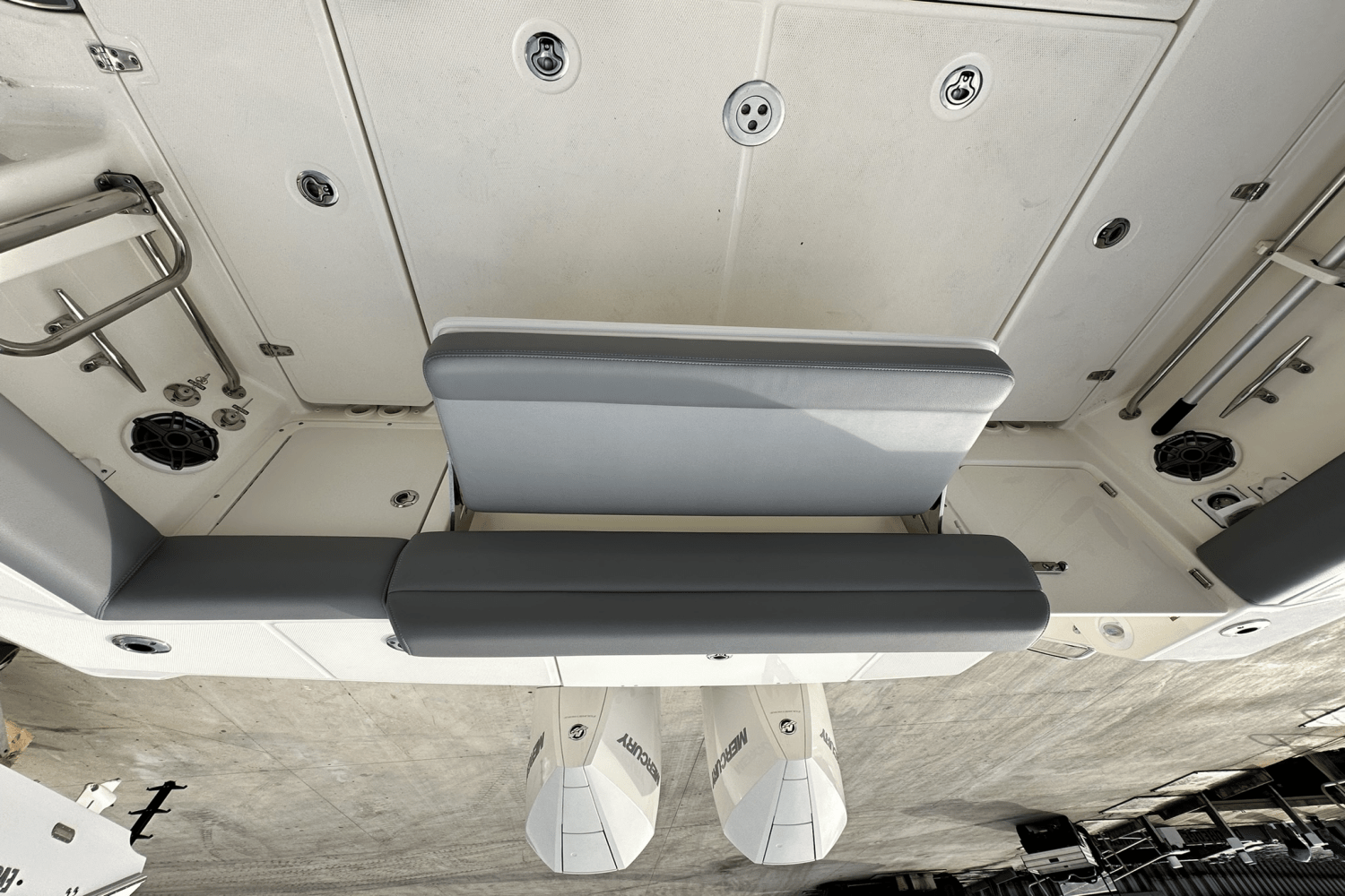 2023 Boston Whaler 330 OUTRAGE Image Thumbnail #16