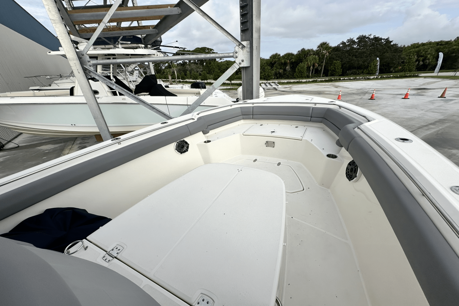2023 Boston Whaler 330 OUTRAGE Image Thumbnail #33