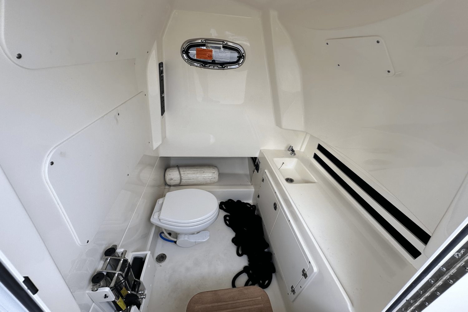 2023 Boston Whaler 330 OUTRAGE Image Thumbnail #32