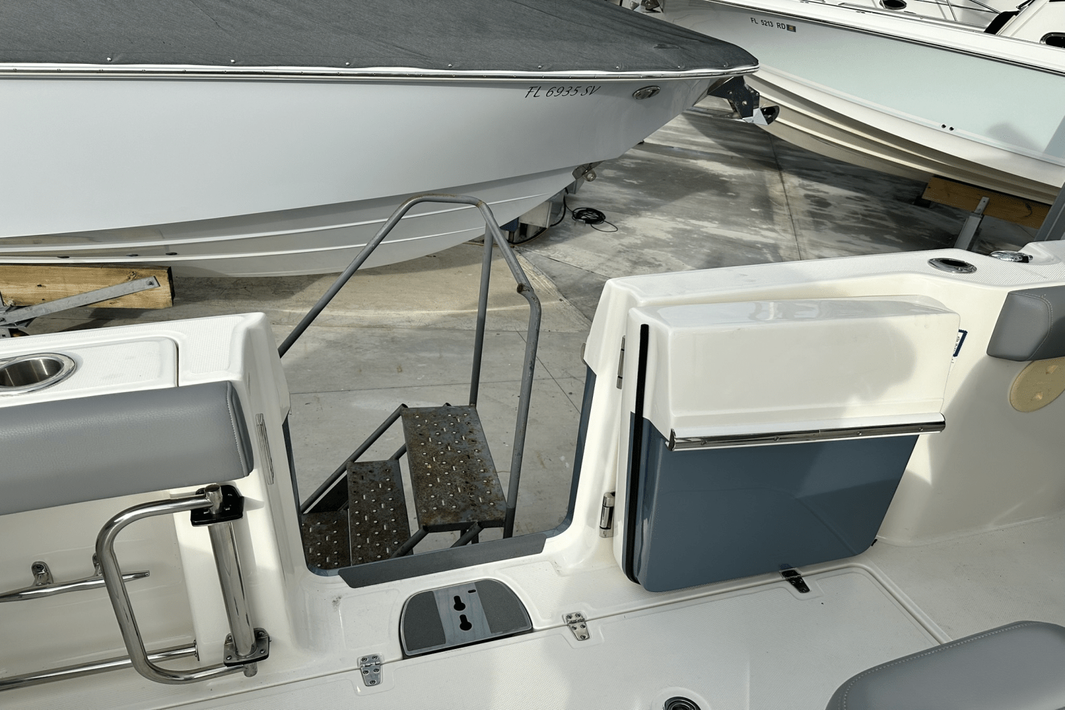 2023 Boston Whaler 330 OUTRAGE Image Thumbnail #23