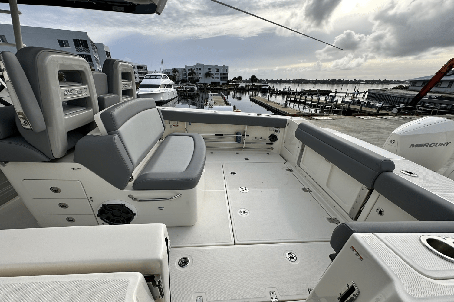 2023 Boston Whaler 330 OUTRAGE Image Thumbnail #14