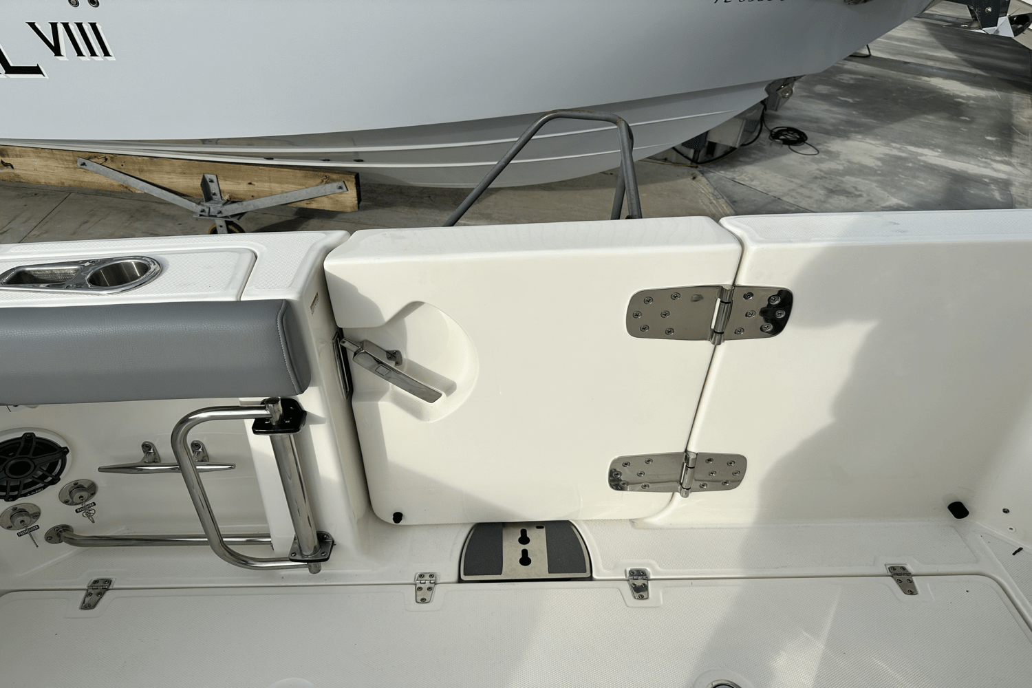 2023 Boston Whaler 330 OUTRAGE Image Thumbnail #24