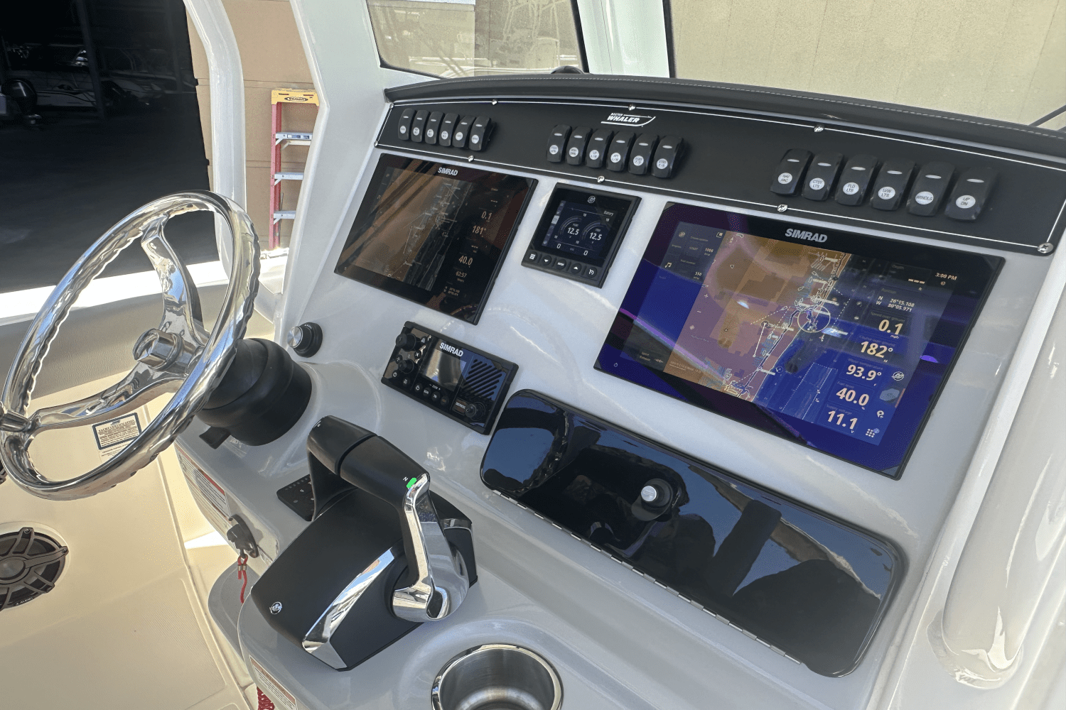 2024 Boston Whaler 280 OUTRAGE Image Thumbnail #3