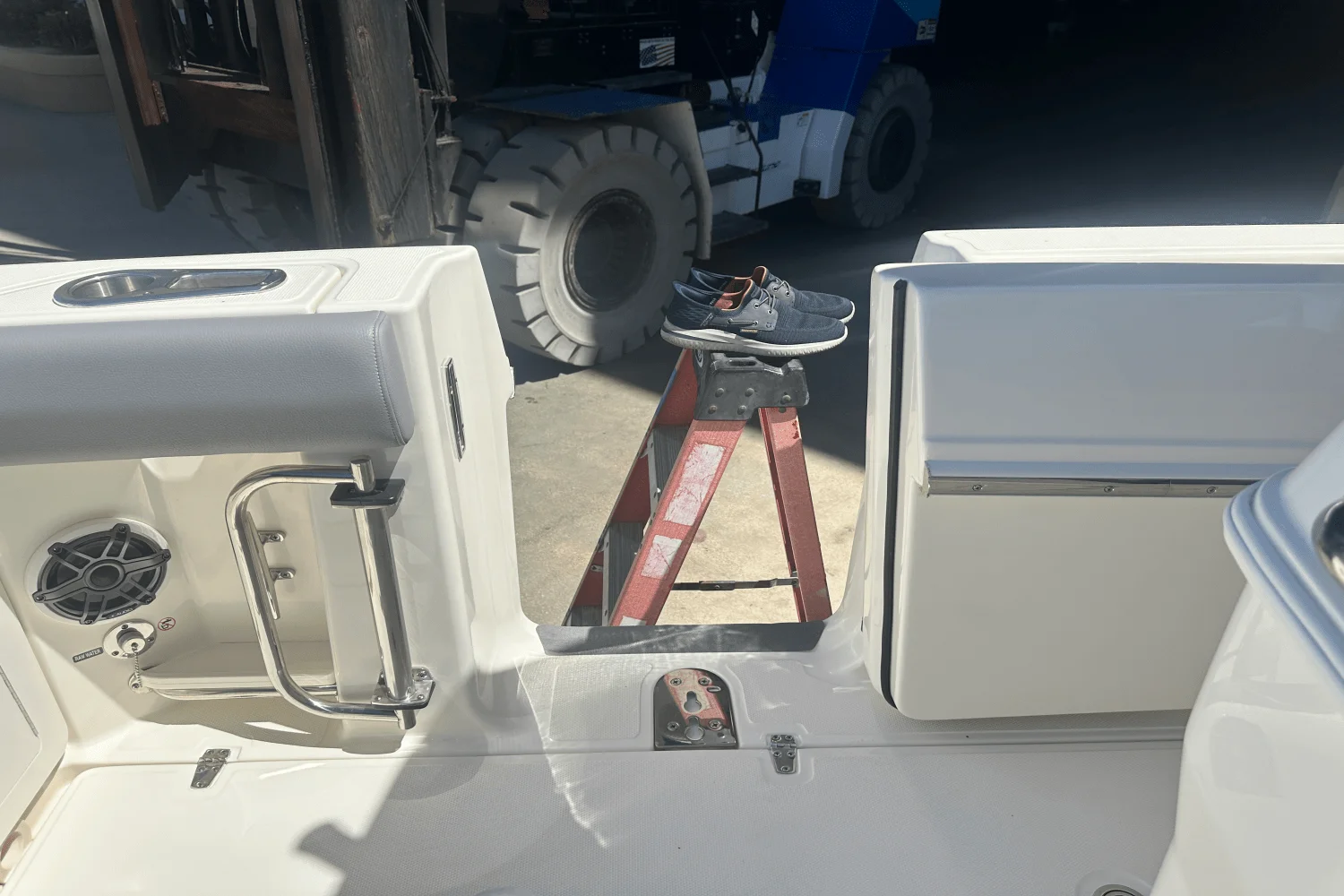 2024 Boston Whaler 280 OUTRAGE Image Thumbnail #12