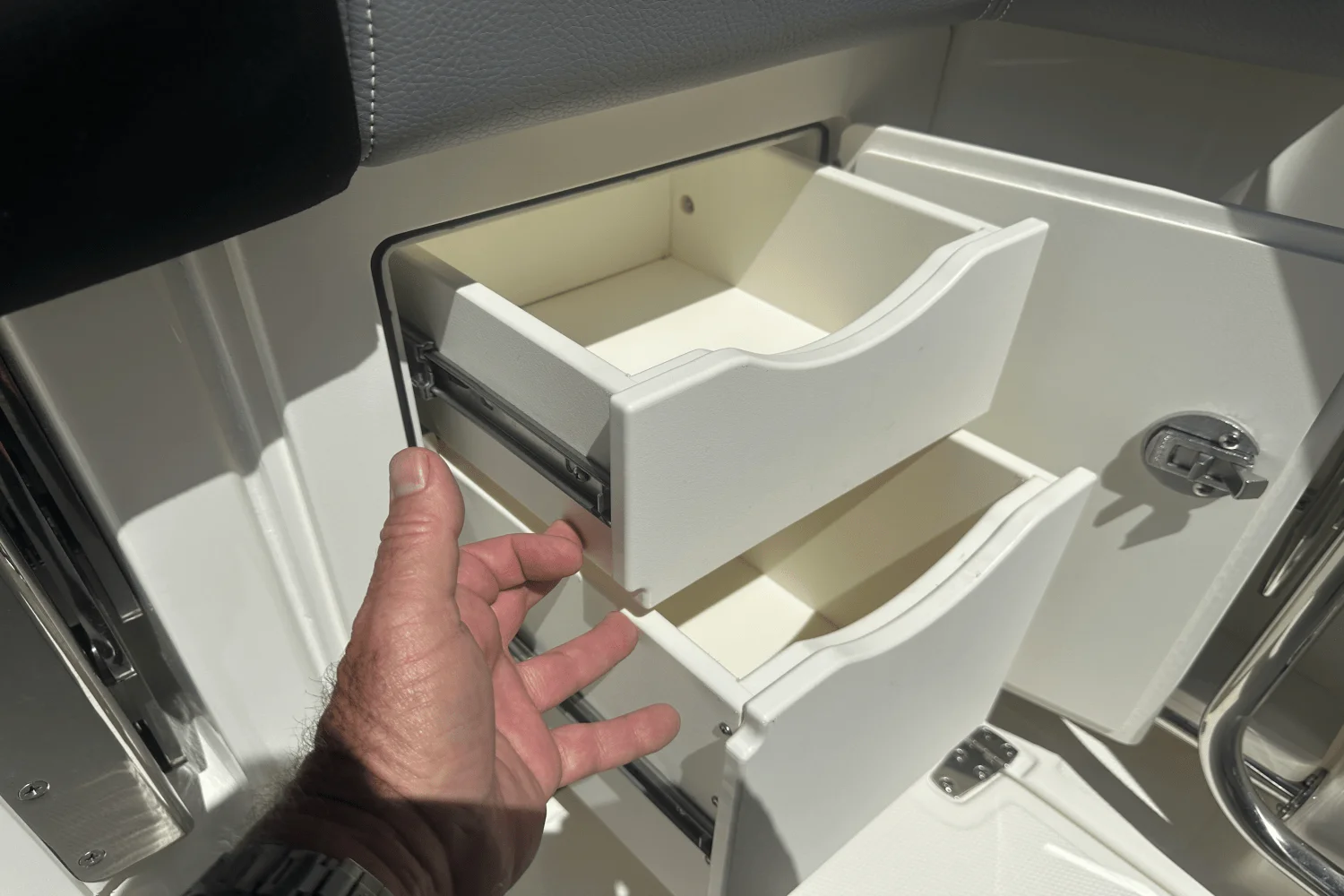 2024 Boston Whaler 280 OUTRAGE Image Thumbnail #19