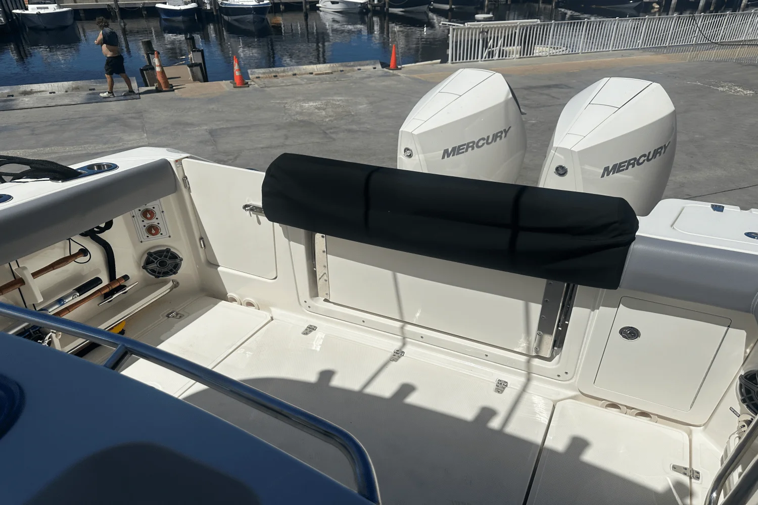 2024 Boston Whaler 280 OUTRAGE Image Thumbnail #25