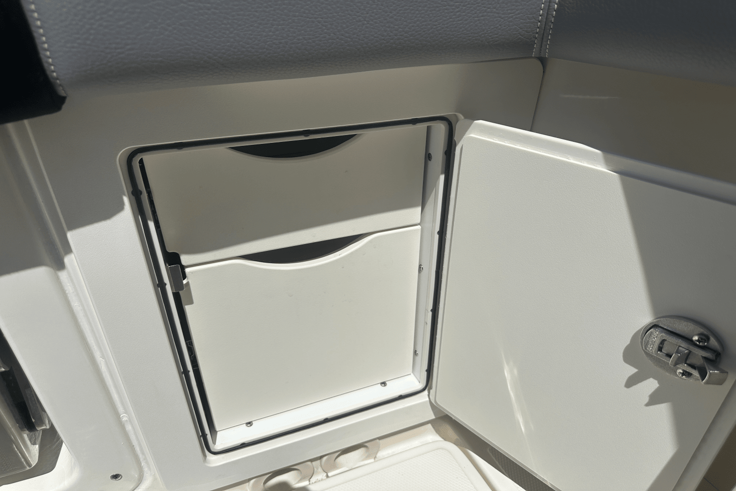 2024 Boston Whaler 280 OUTRAGE Image Thumbnail #18