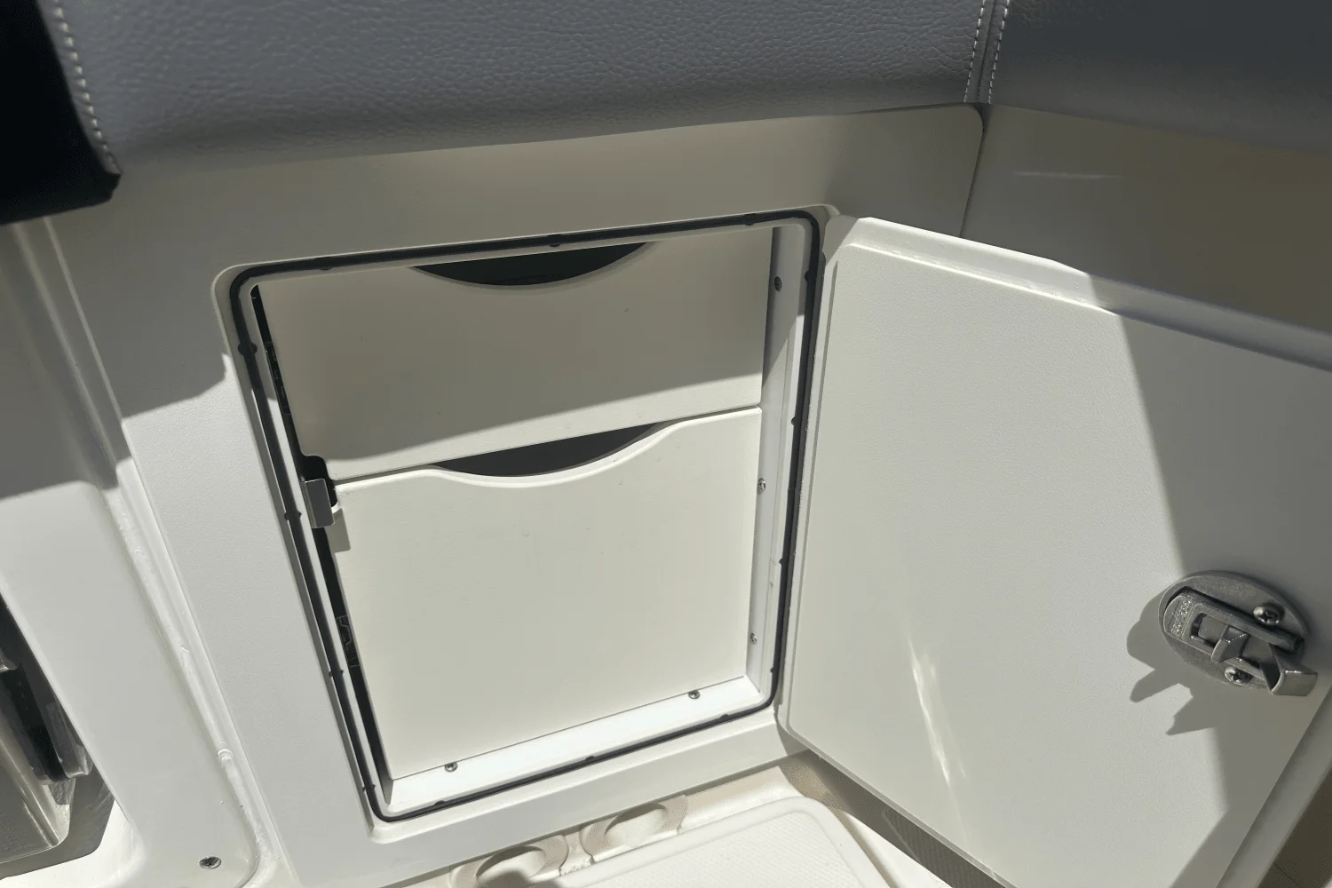 2024 Boston Whaler 280 OUTRAGE Image Thumbnail #18