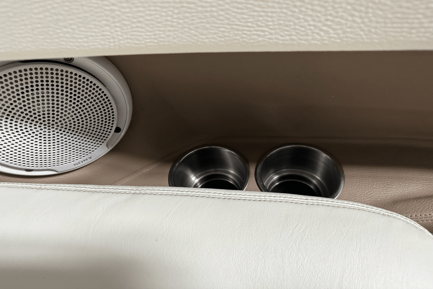 2008 Cobalt 202 Image Thumbnail #32